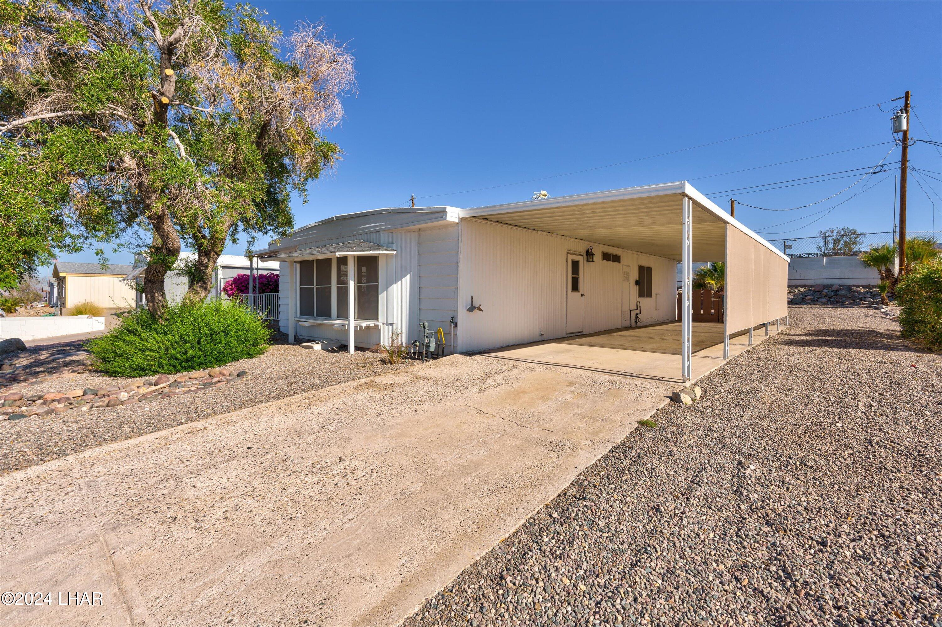 1550 Daniel Dr