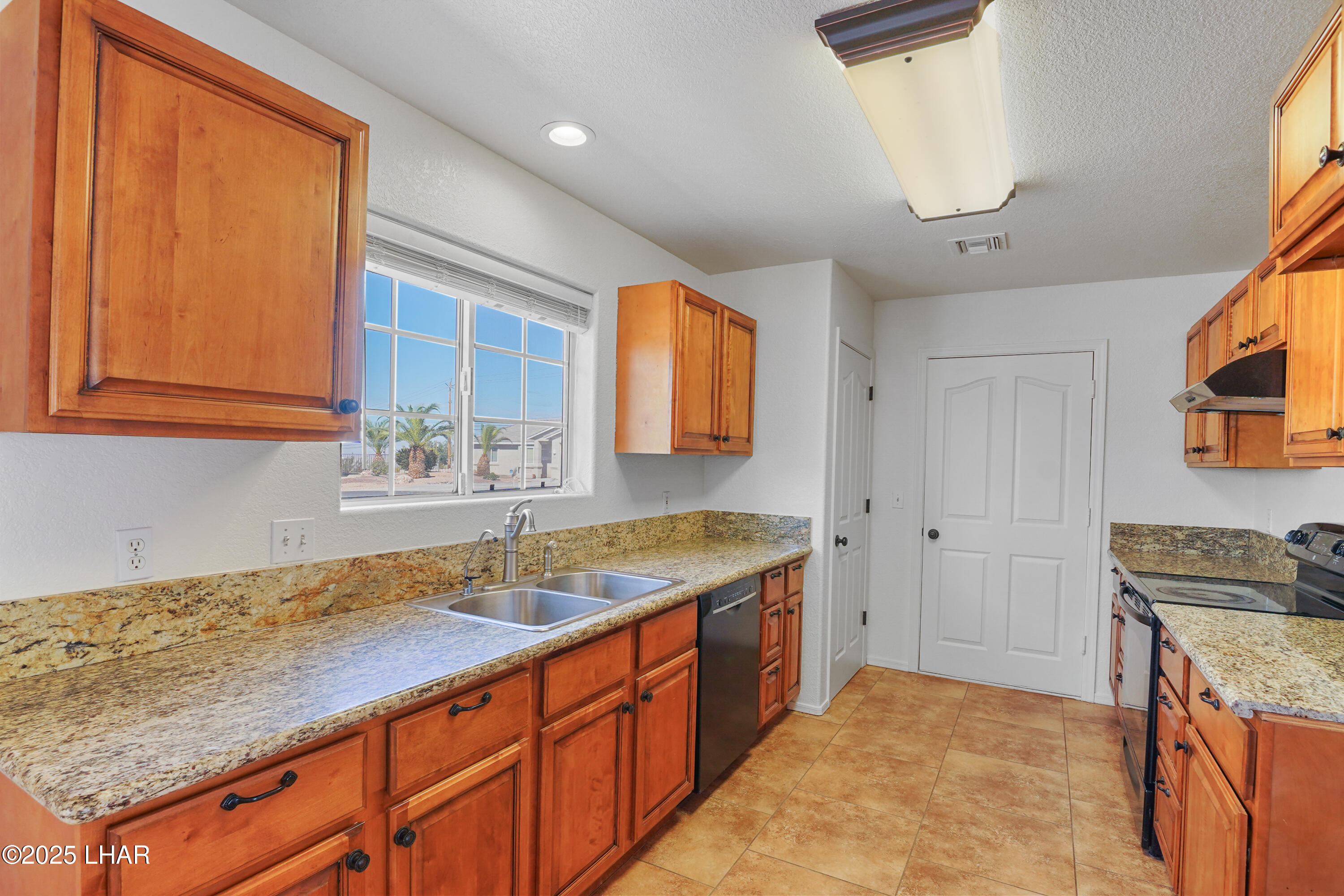 3413 Landau Ln