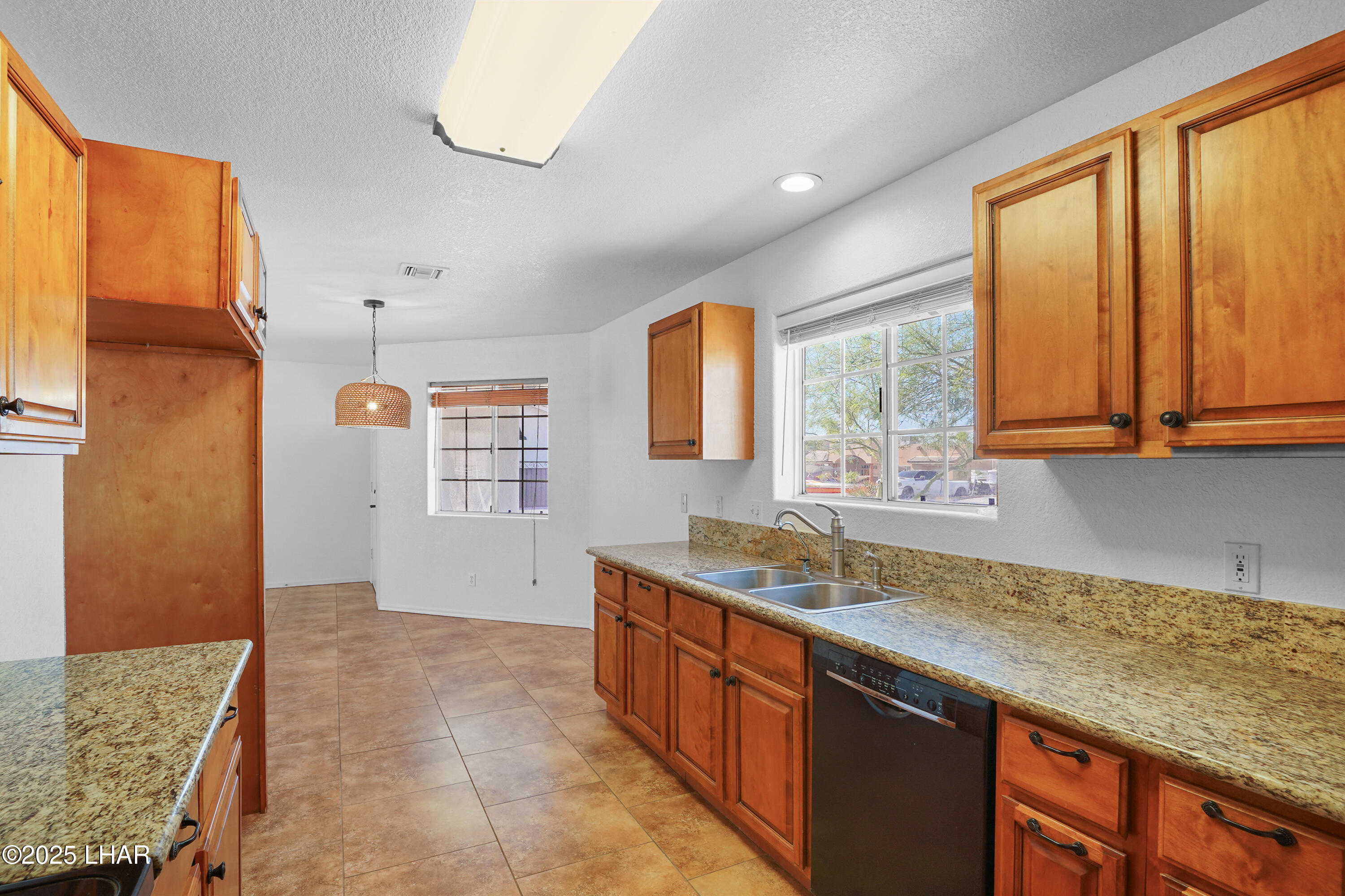 3413 Landau Ln