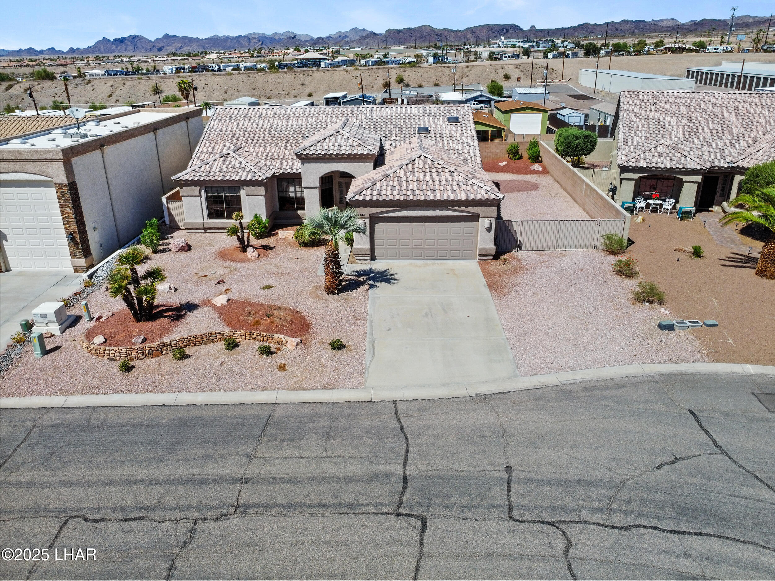 2423 E George Ln