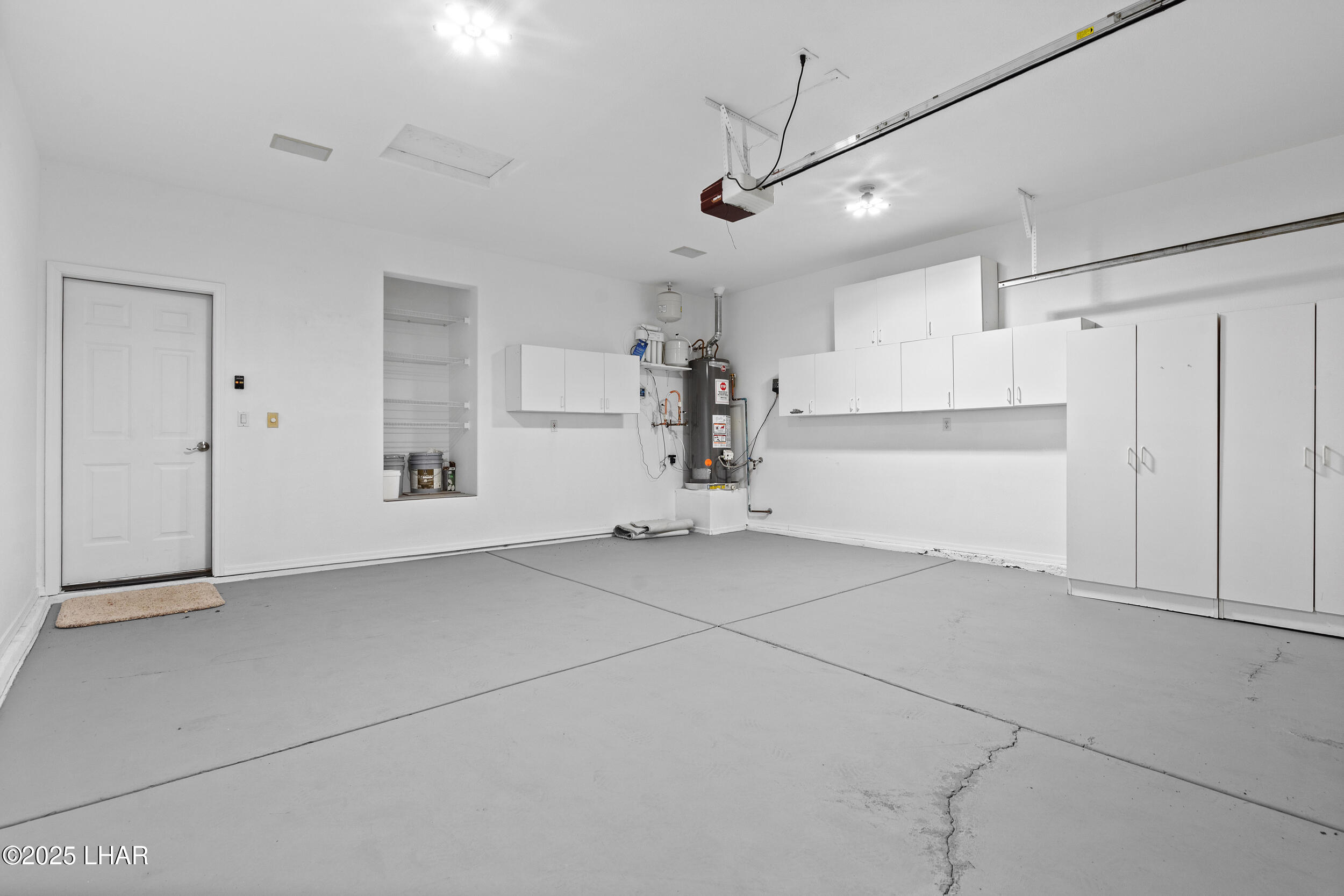 2423 E George Ln