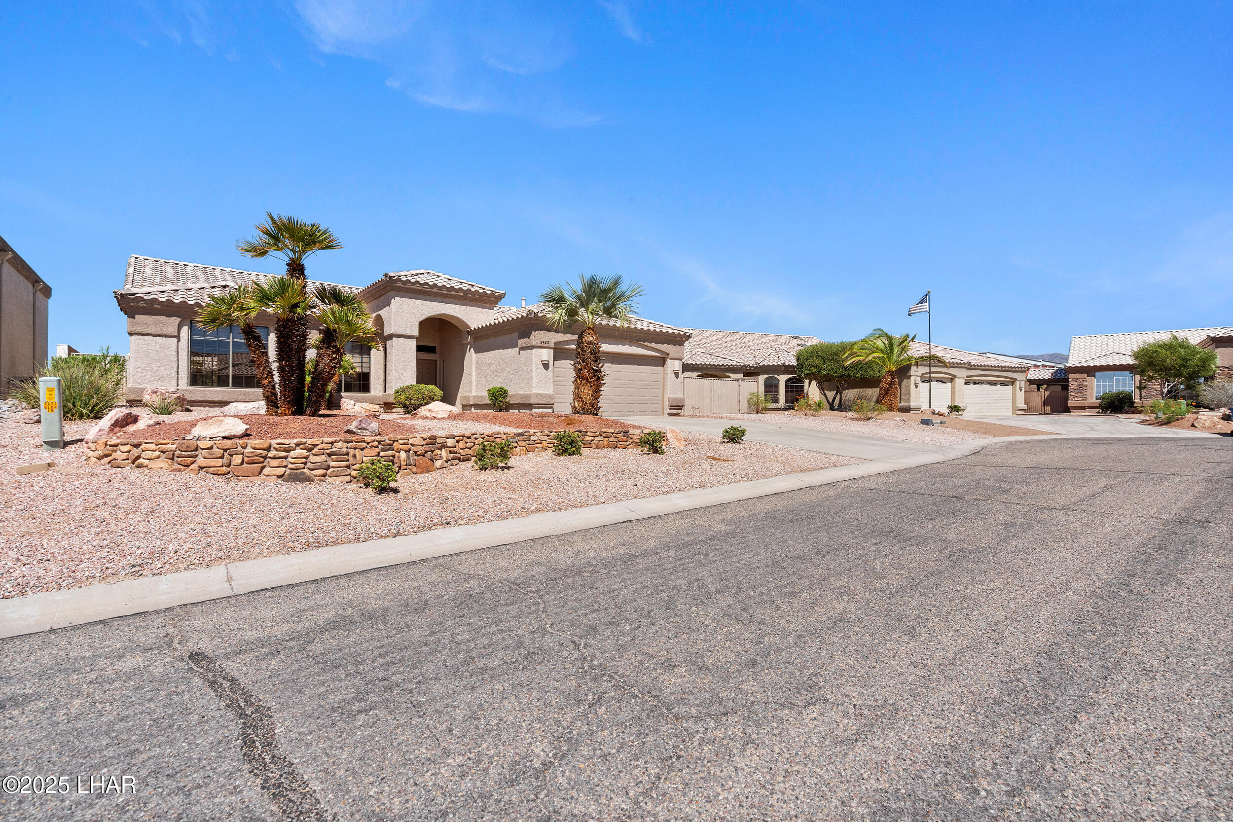 2423 E George Ln