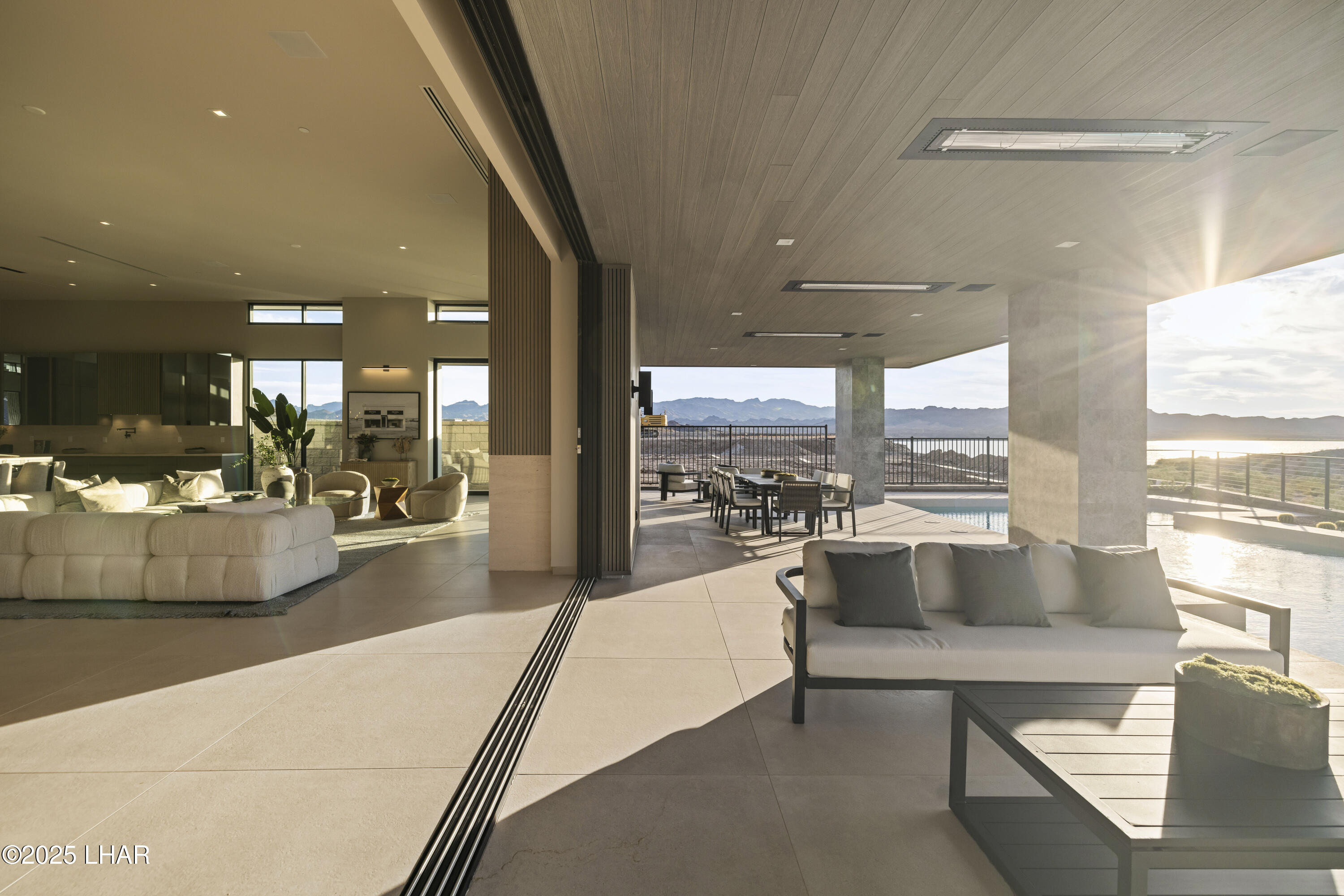 2437 Wren Cove Way