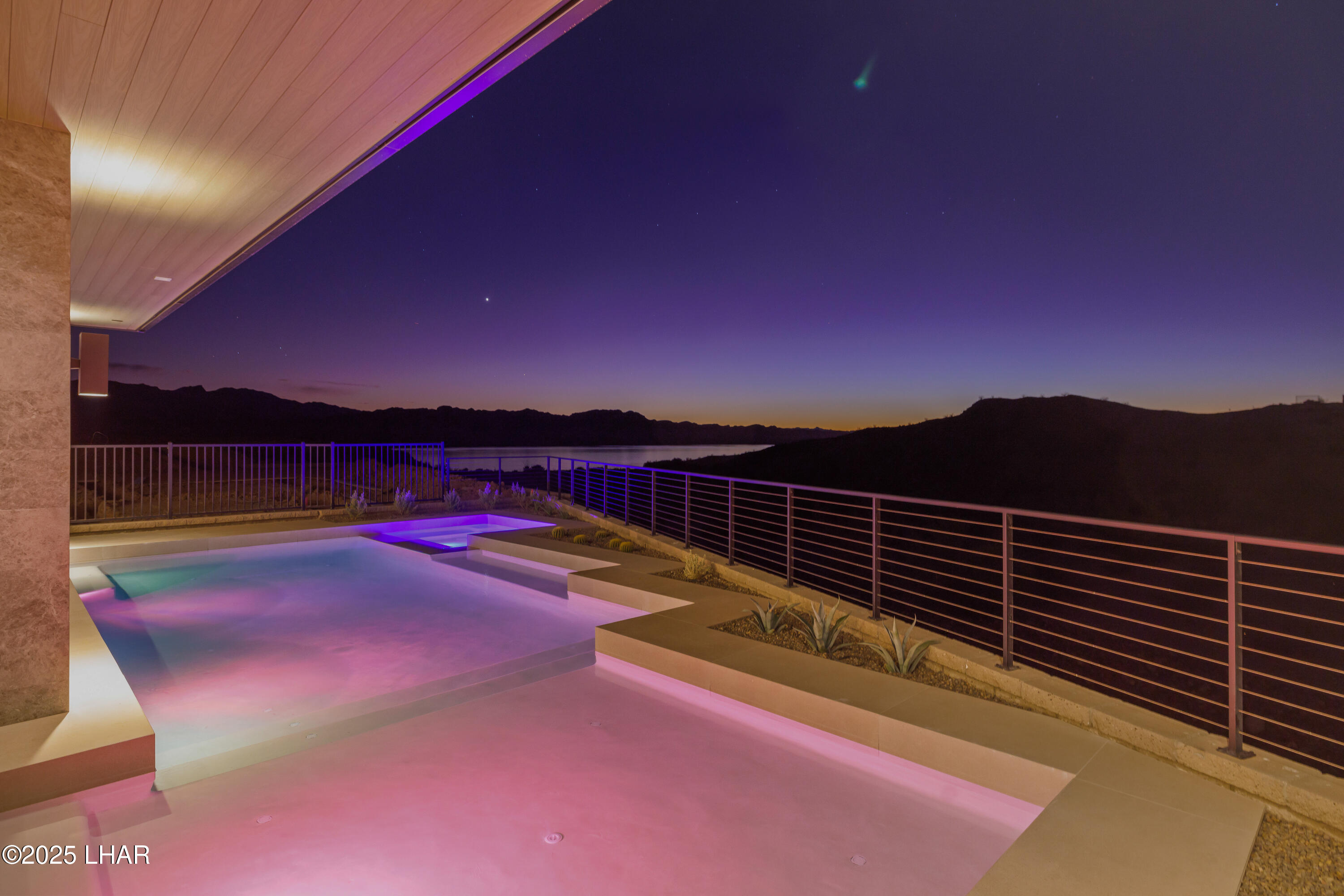 2437 Wren Cove Way
