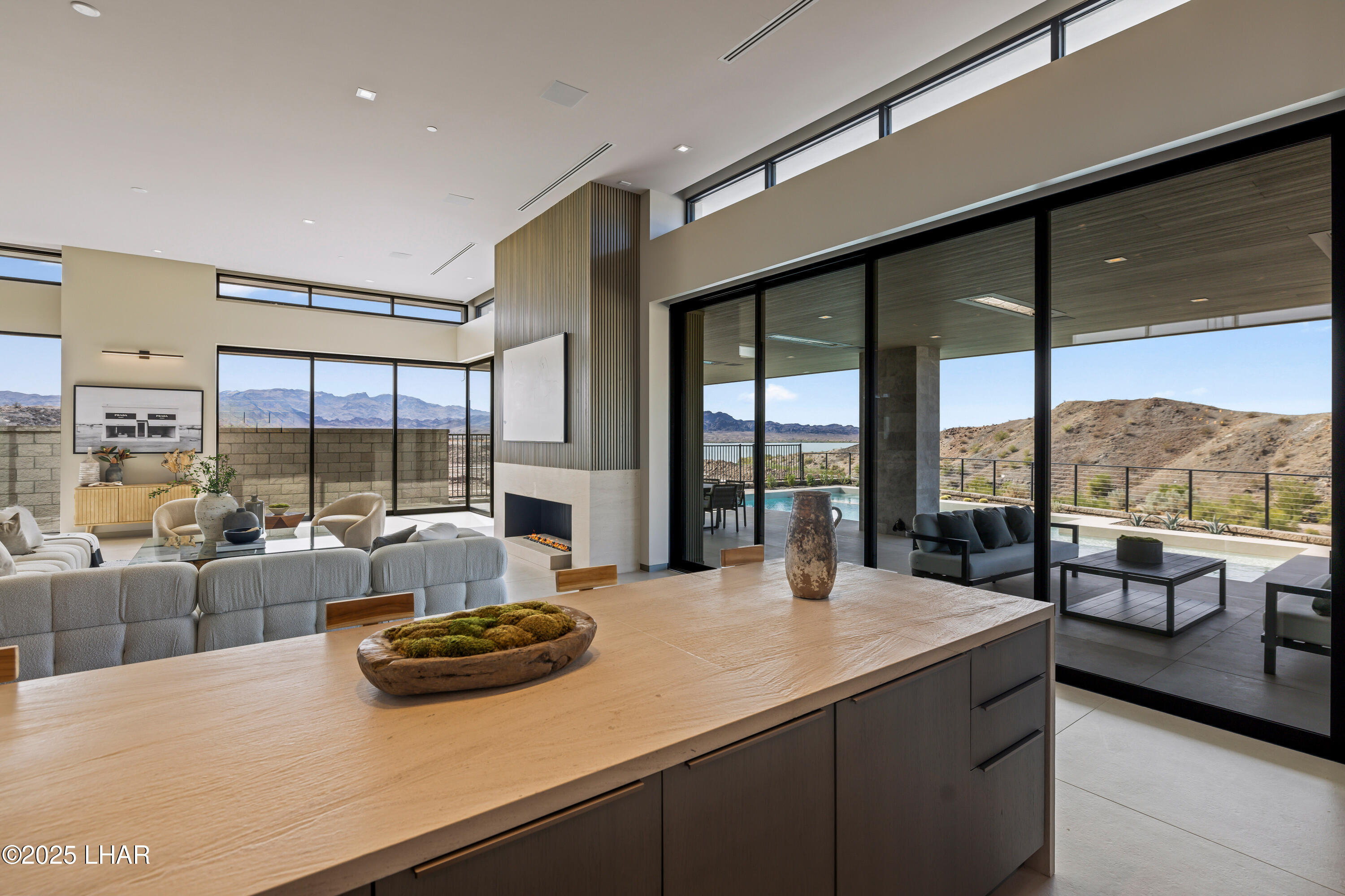 2437 Wren Cove Way
