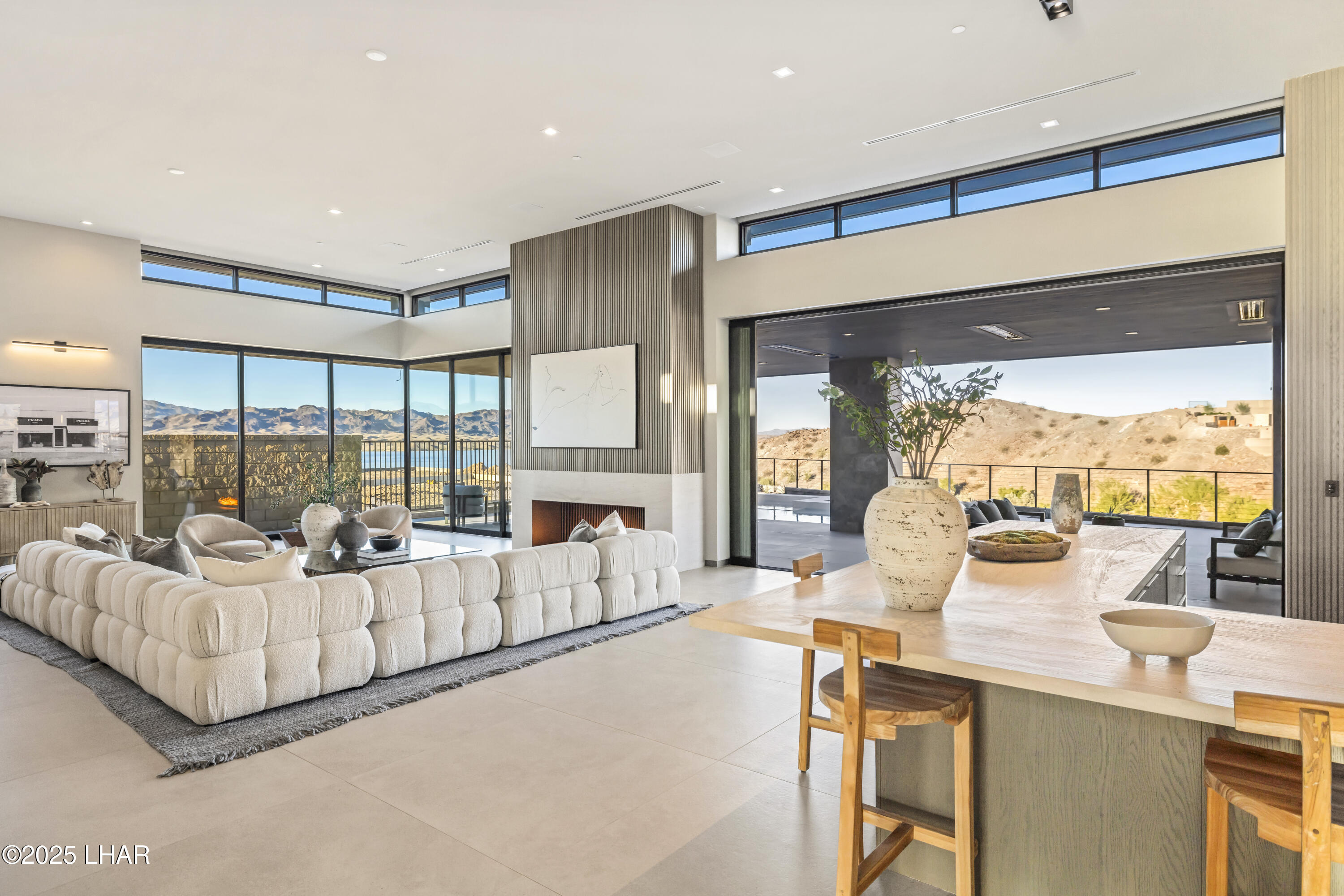 2437 Wren Cove Way