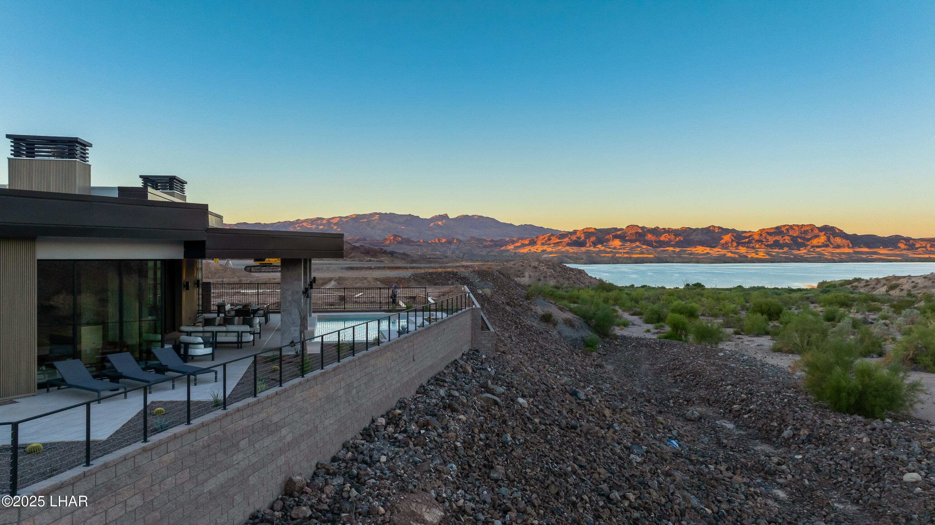 2437 Wren Cove Way