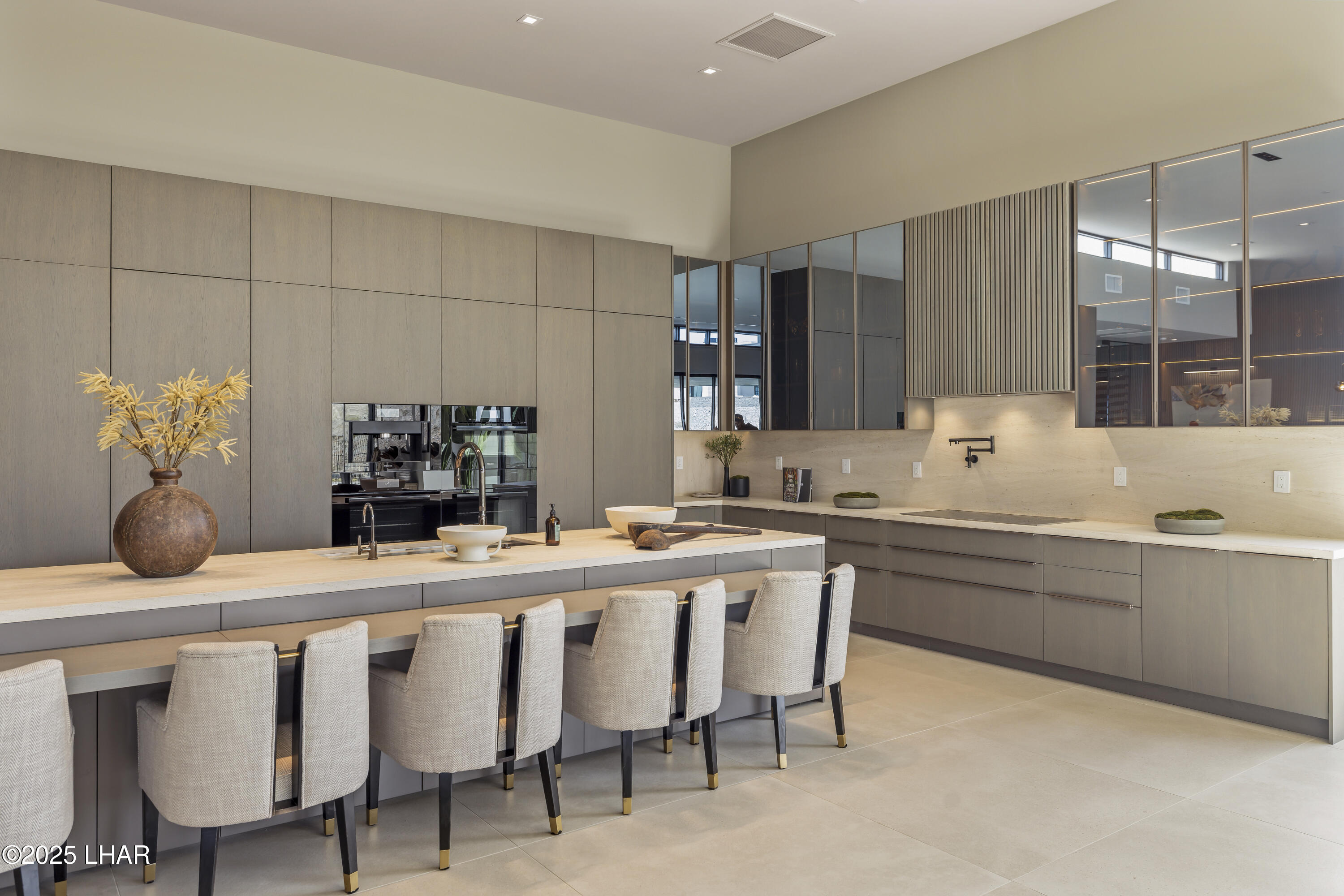 2437 Wren Cove Way