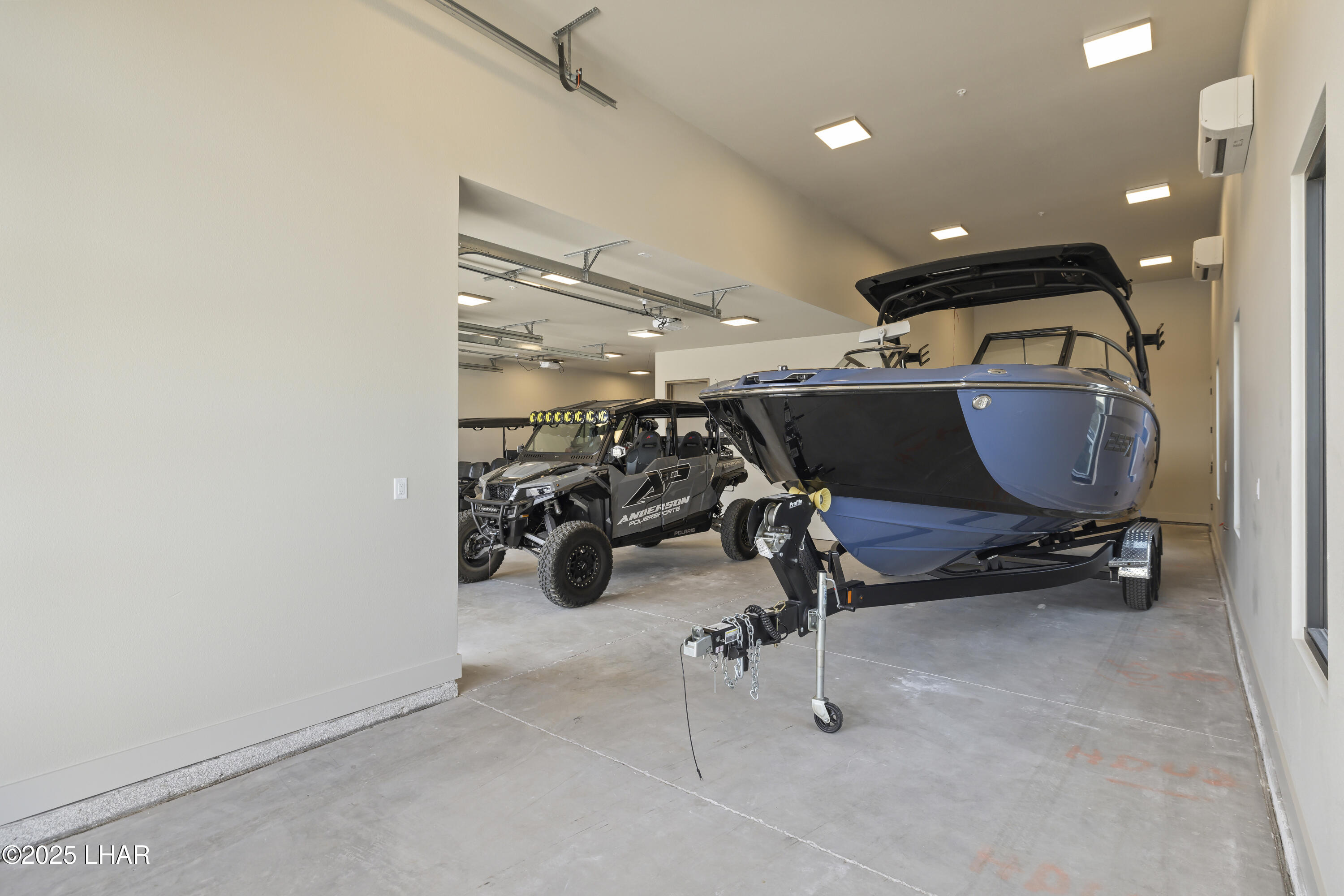 2437 Wren Cove Way