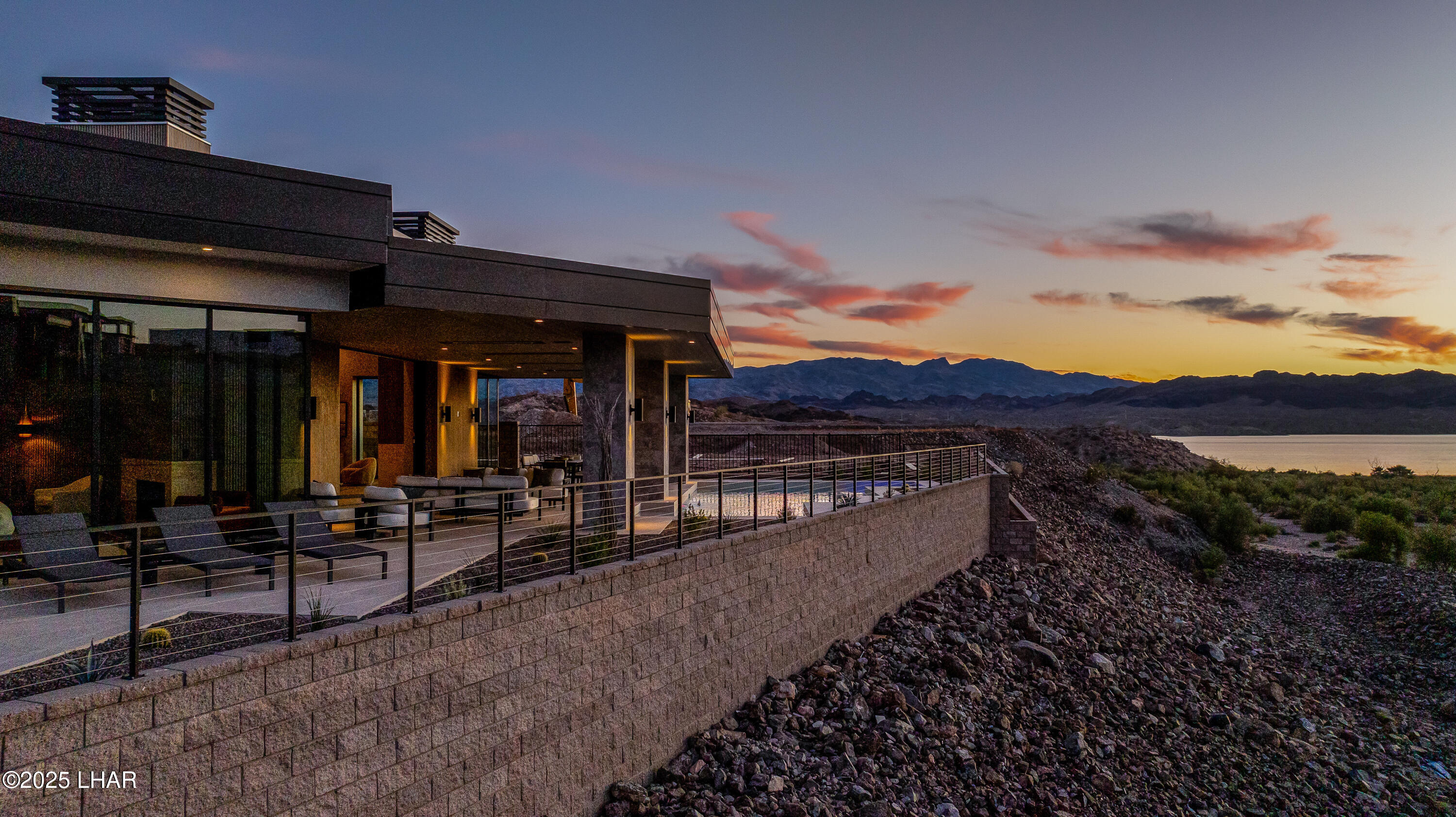 2437 Wren Cove Way