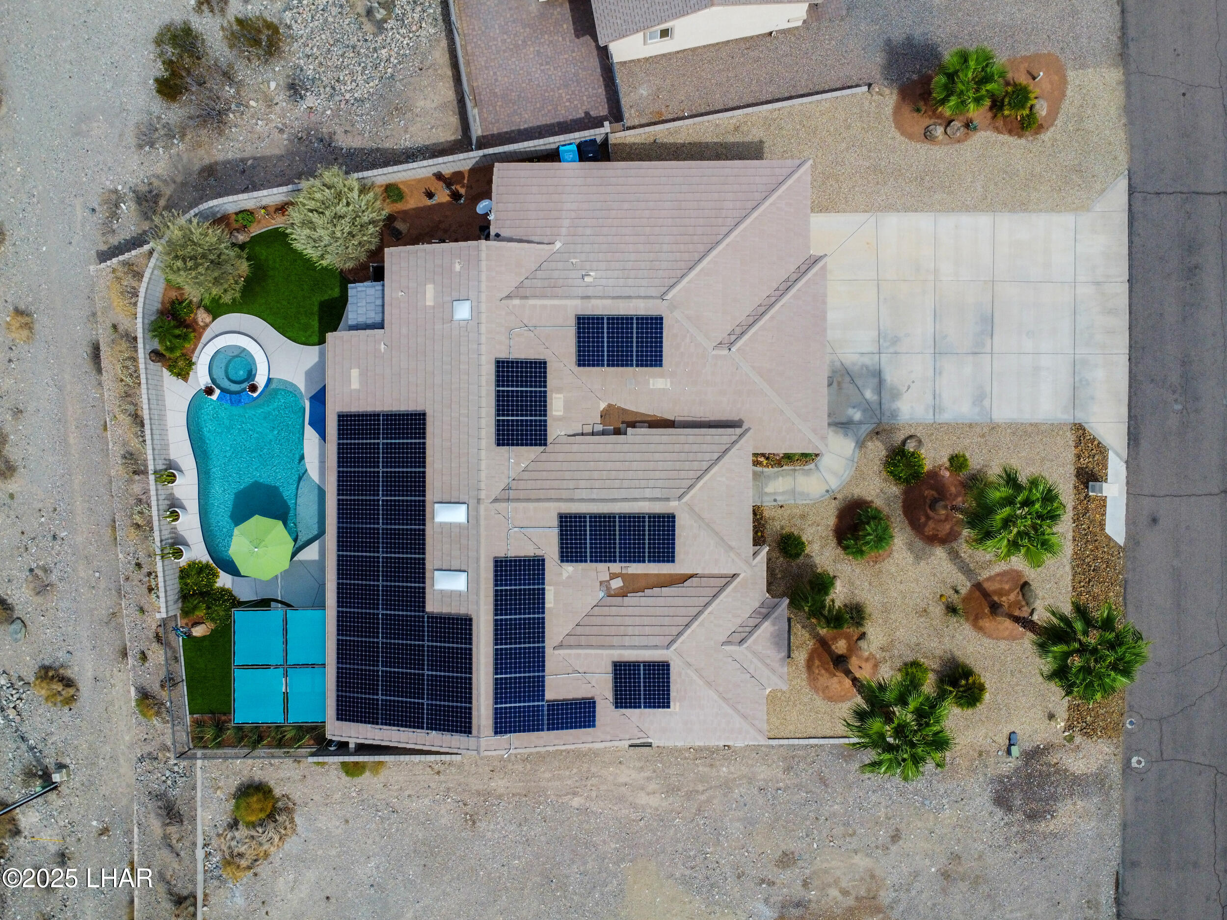 2774 Hidden Valley Dr