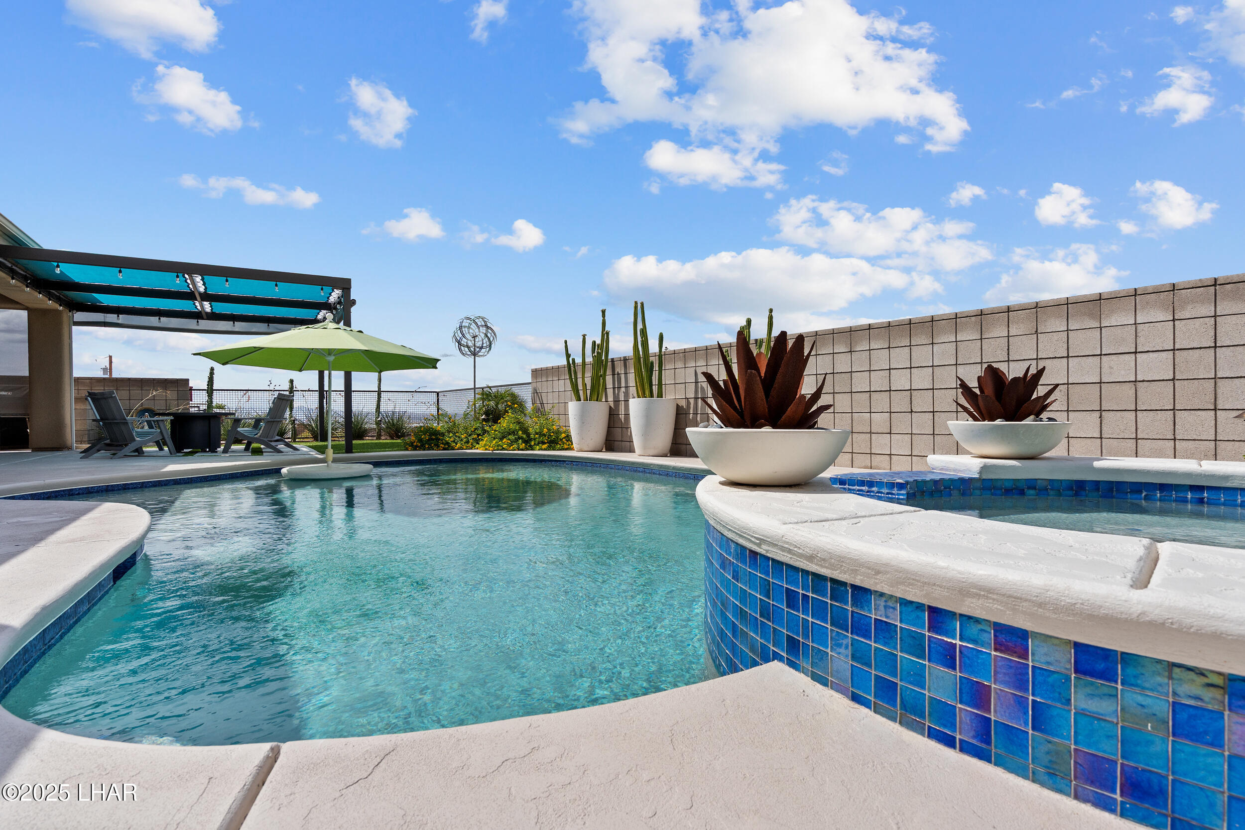 2774 Hidden Valley Dr