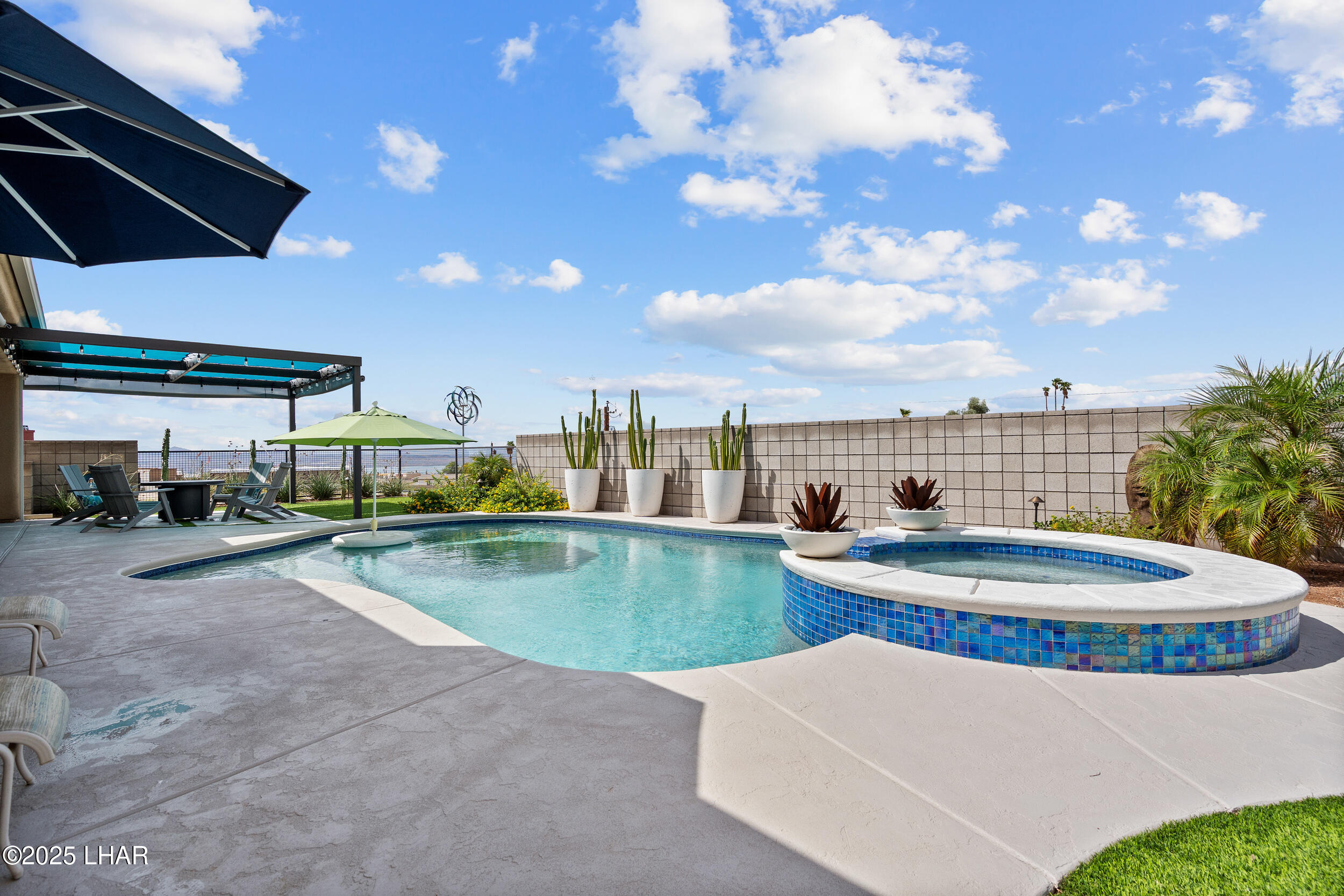 2774 Hidden Valley Dr