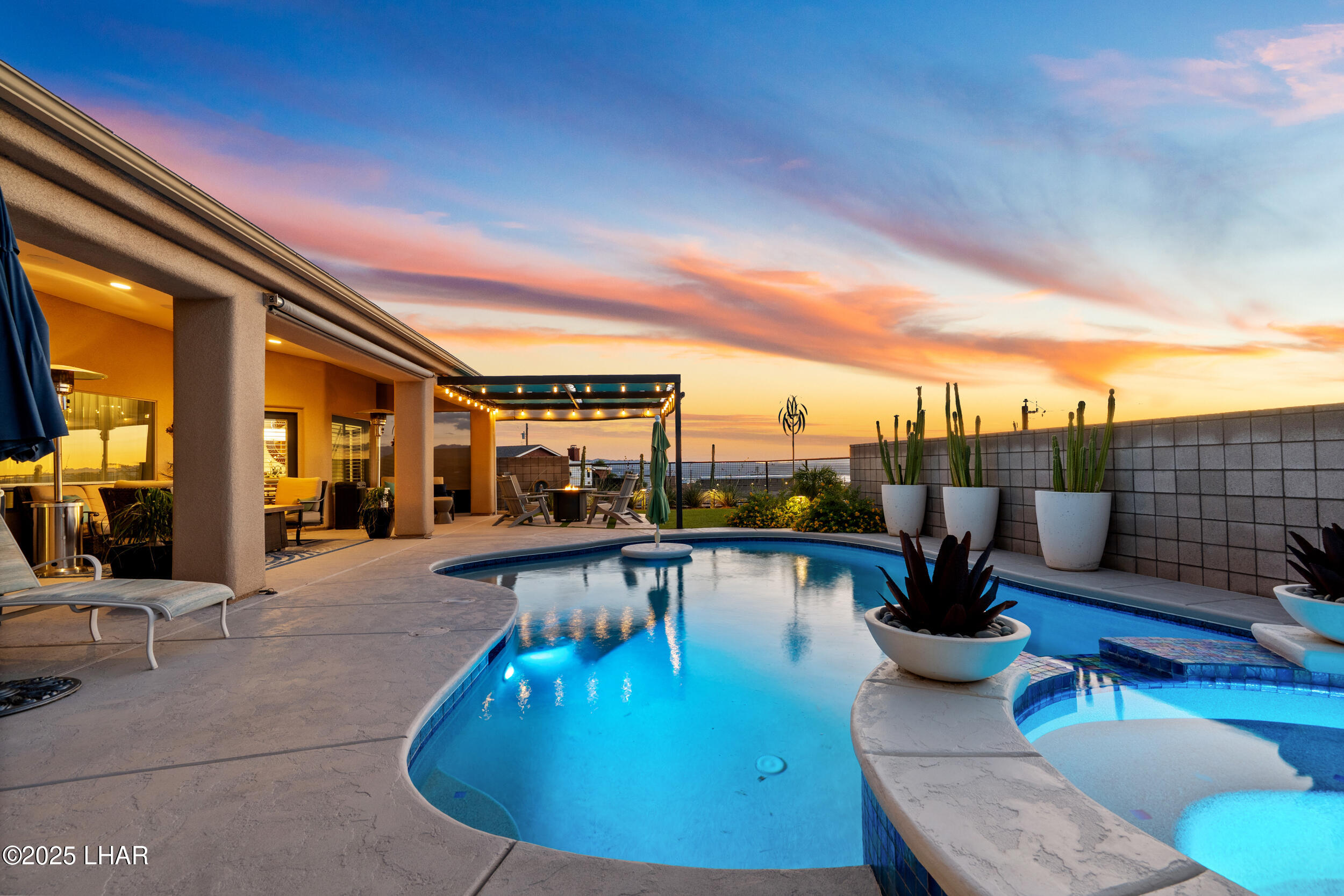 2774 Hidden Valley Dr