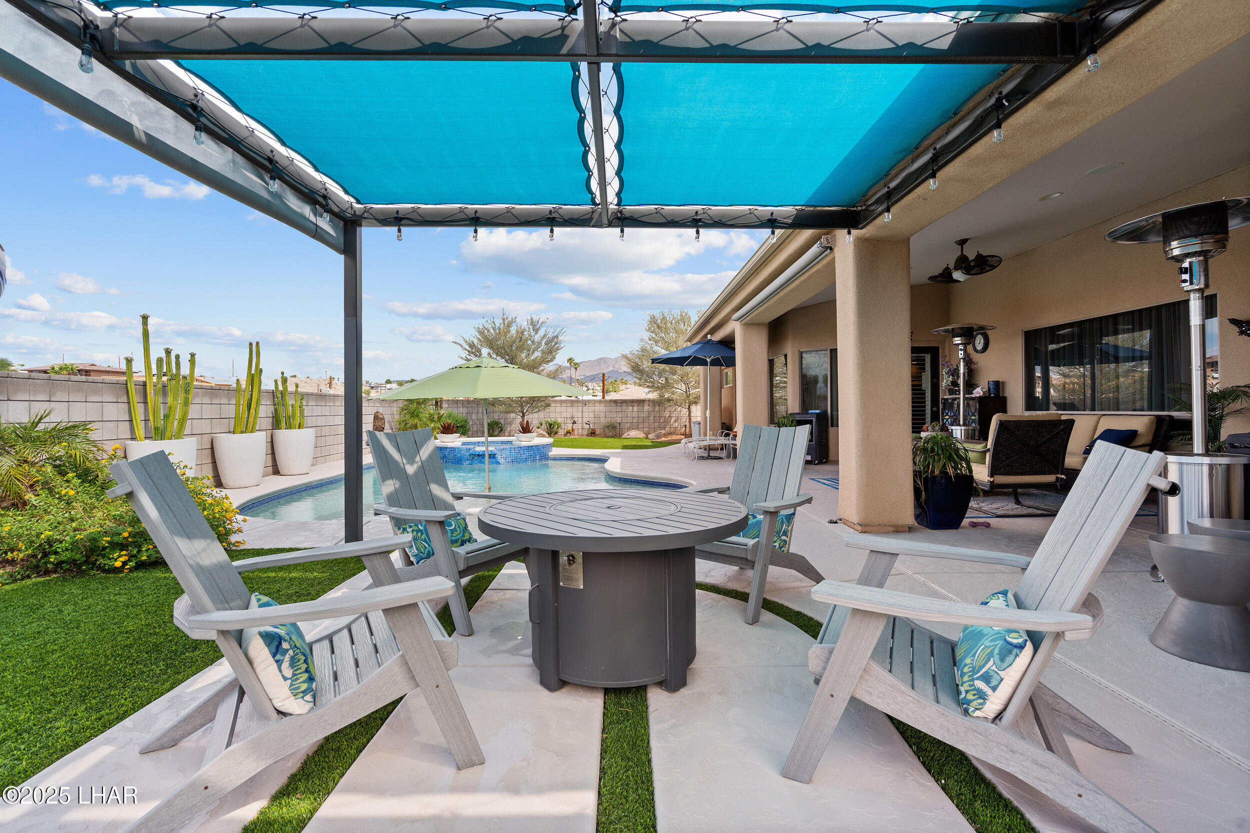 2774 Hidden Valley Dr