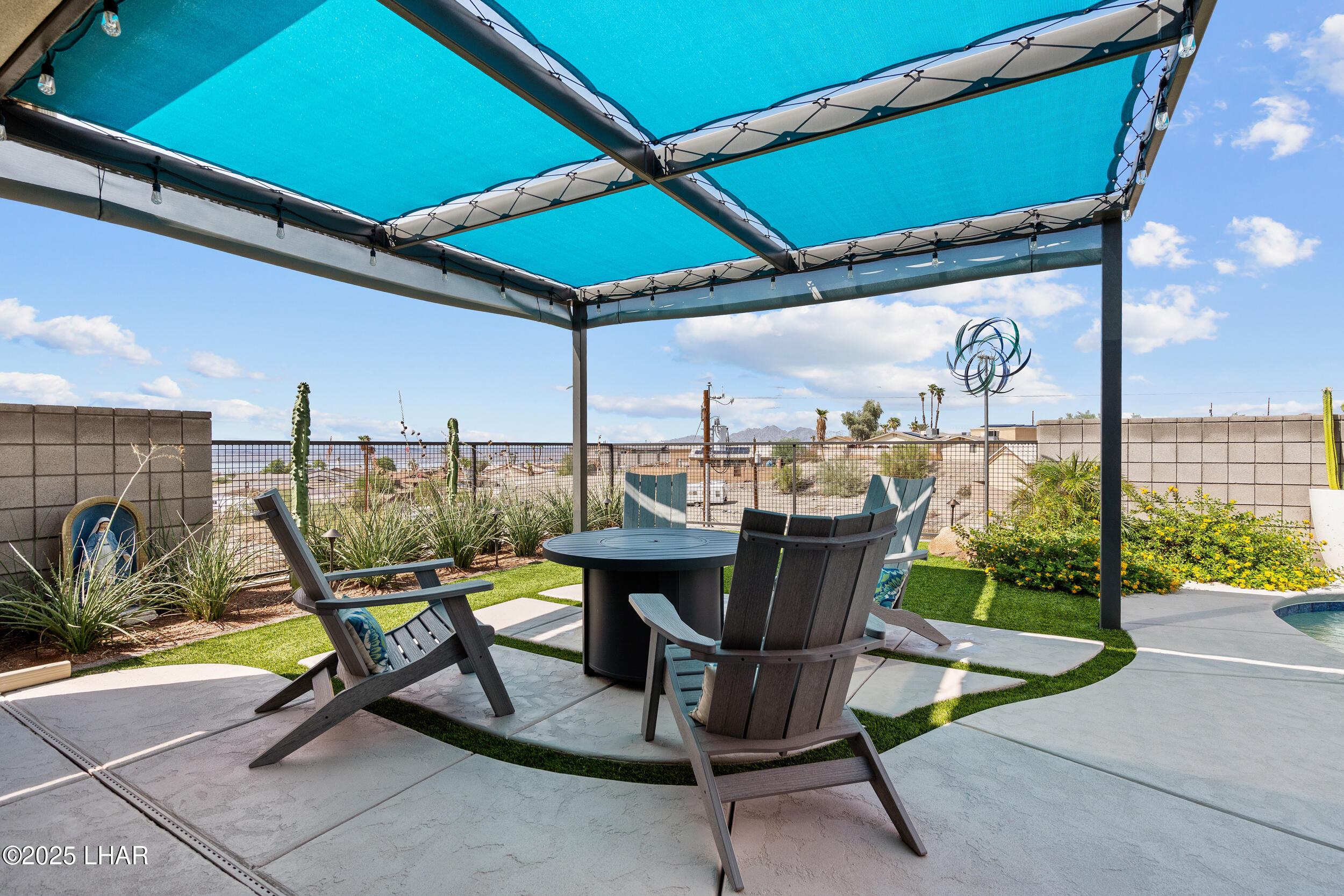 2774 Hidden Valley Dr