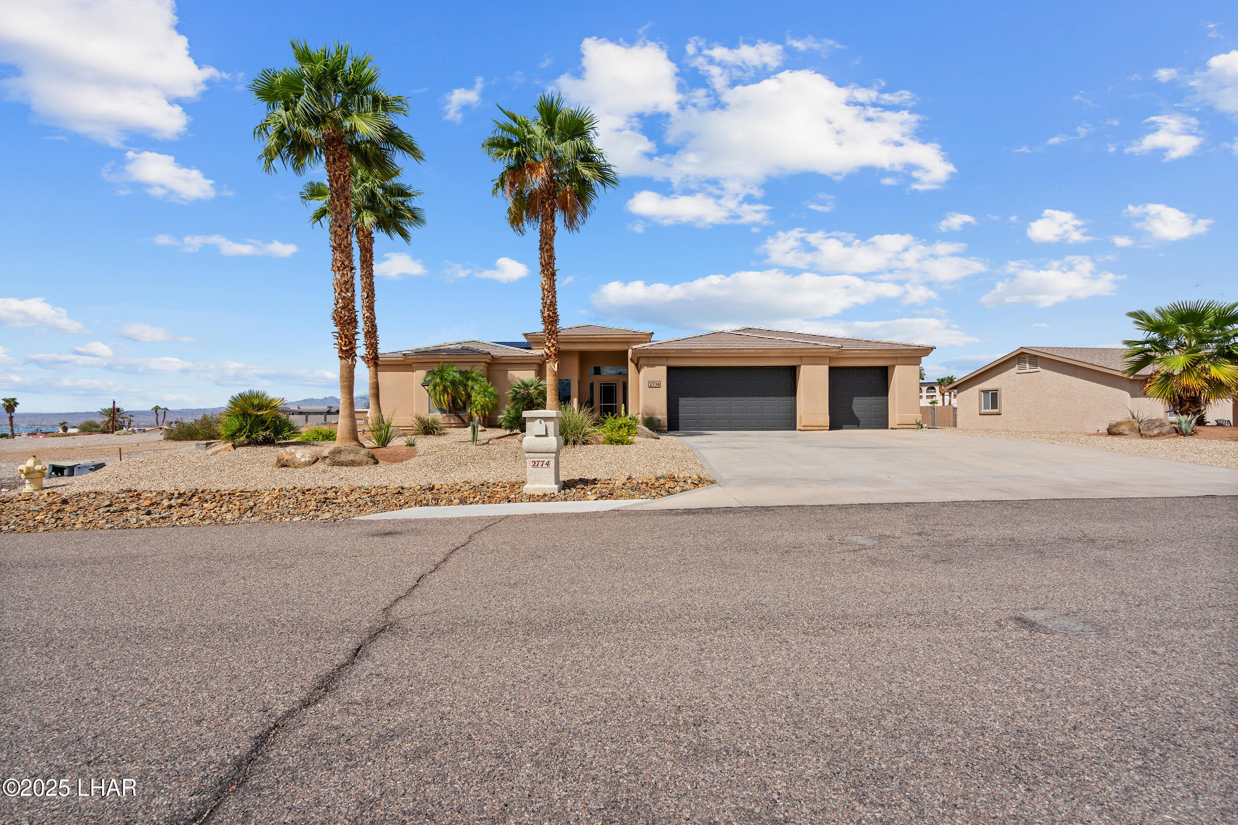 2774 Hidden Valley Dr
