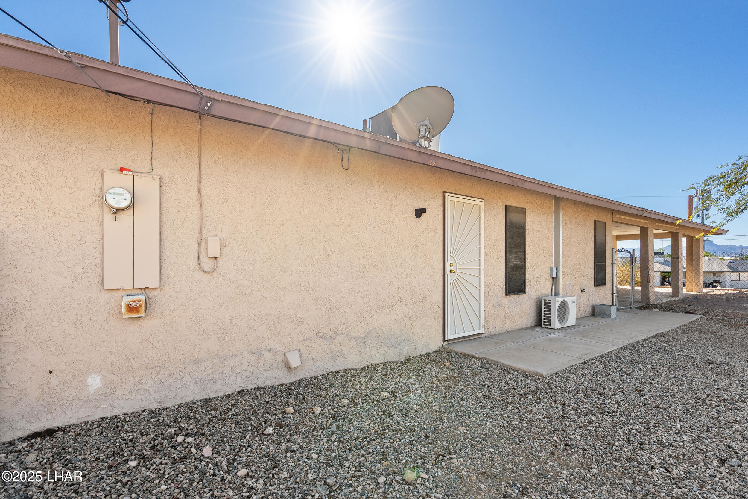 1649 Emerald Dr
