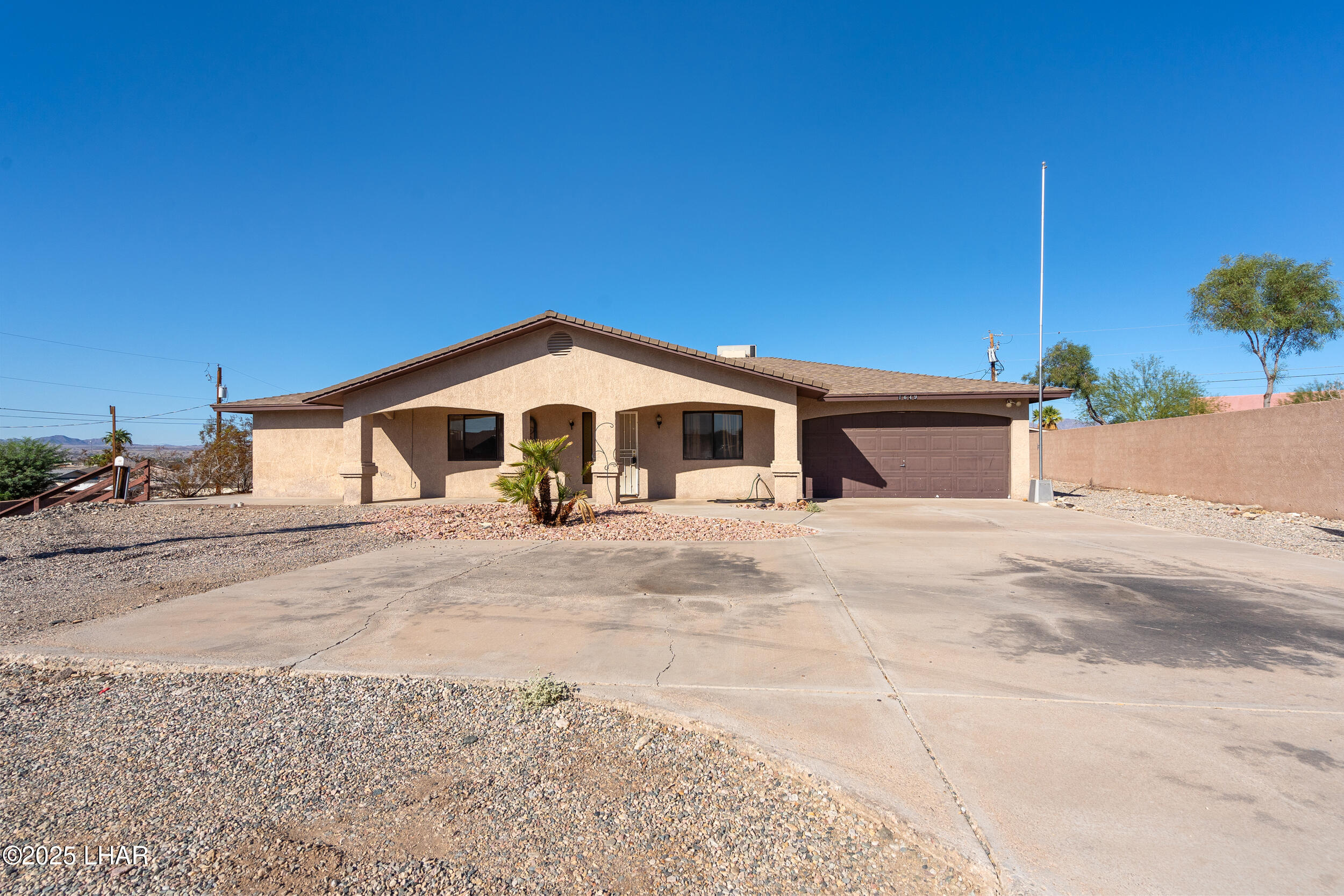 1649 Emerald Dr