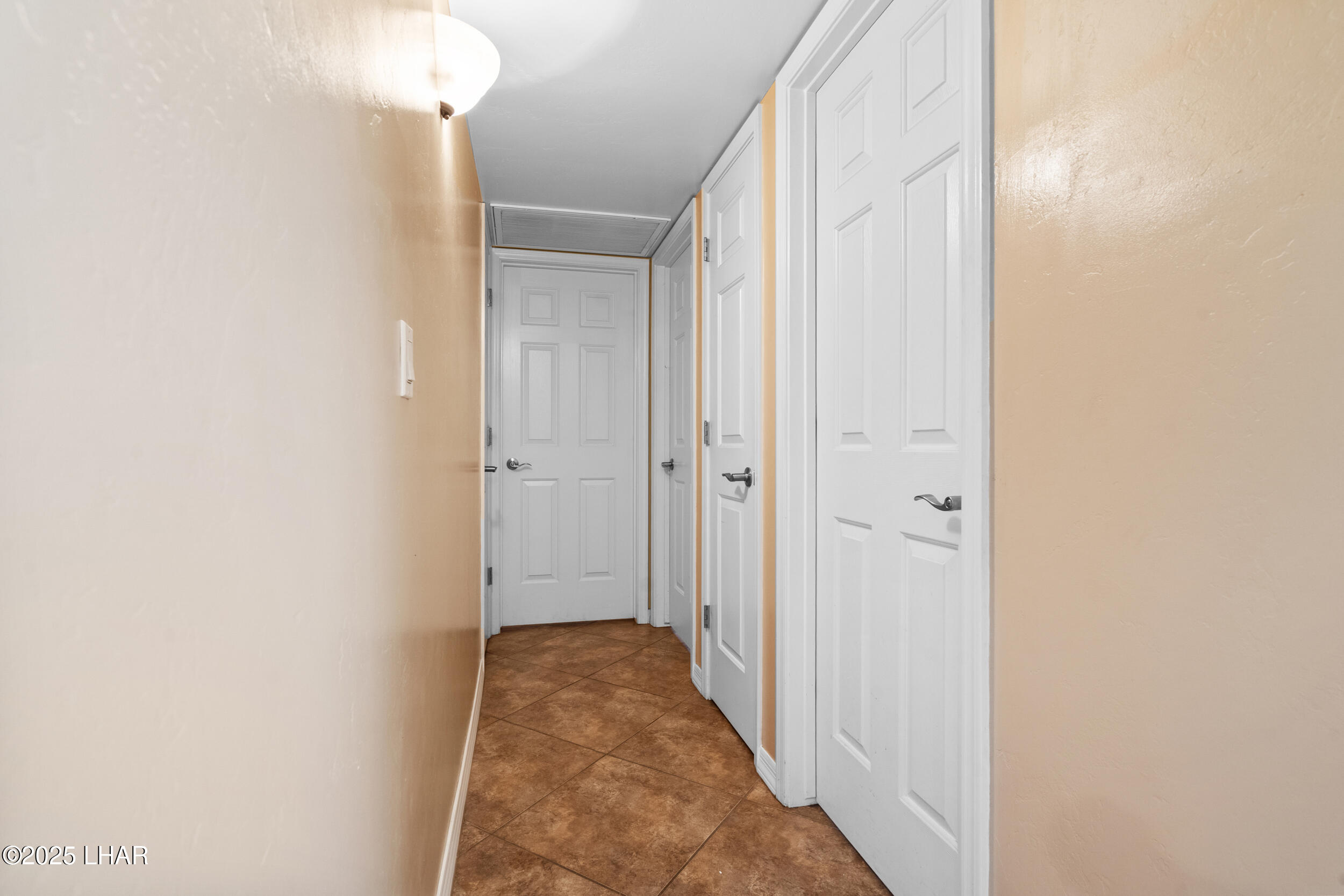 1939 Pine Ln