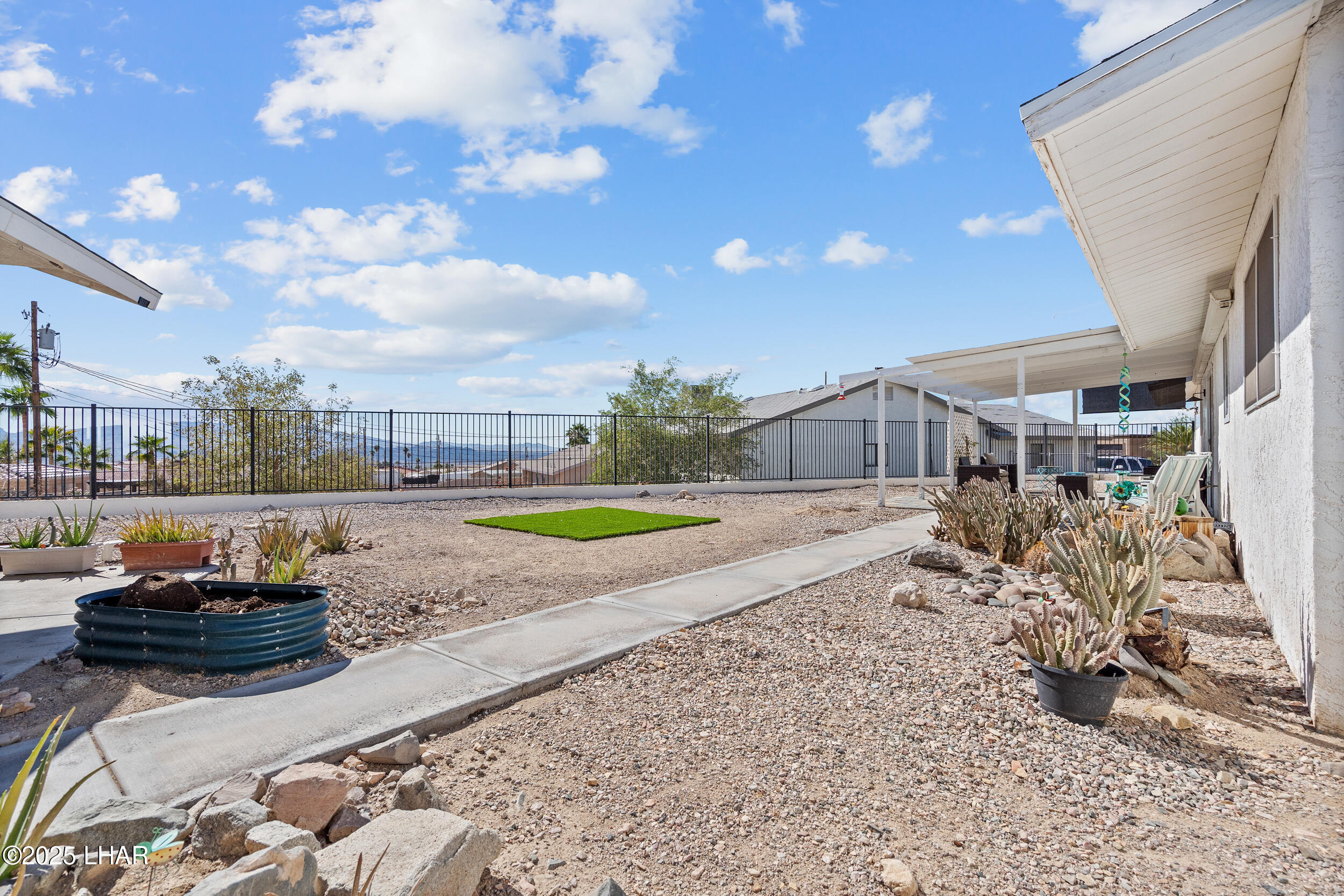 3260 Silverspoon Dr, Lake Havasu City