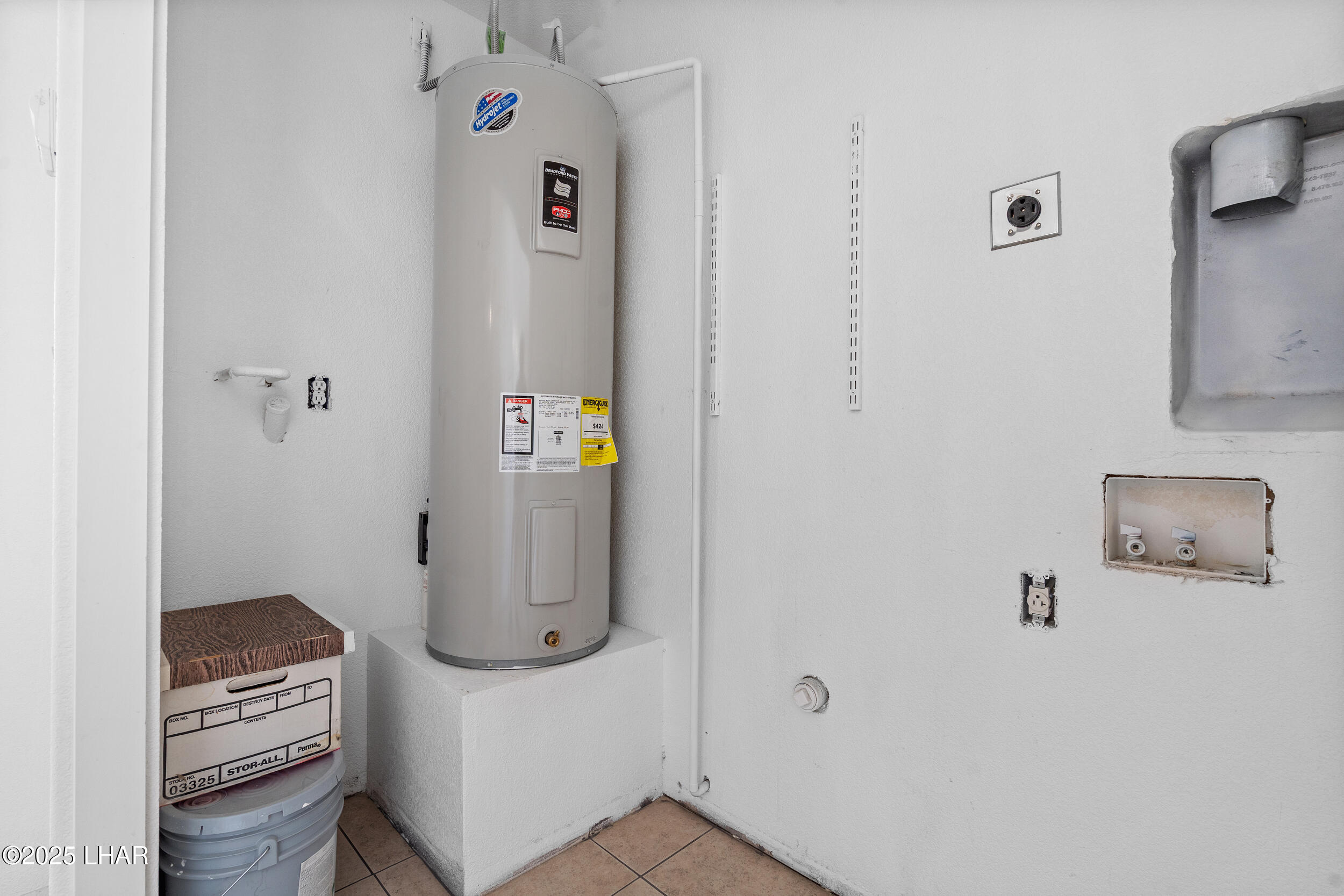 3260 Silverspoon Dr, Lake Havasu City