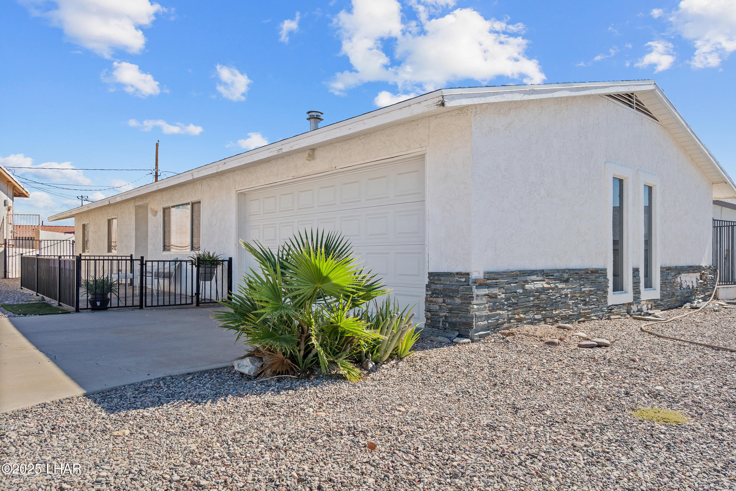 3260 Silverspoon Dr, Lake Havasu City