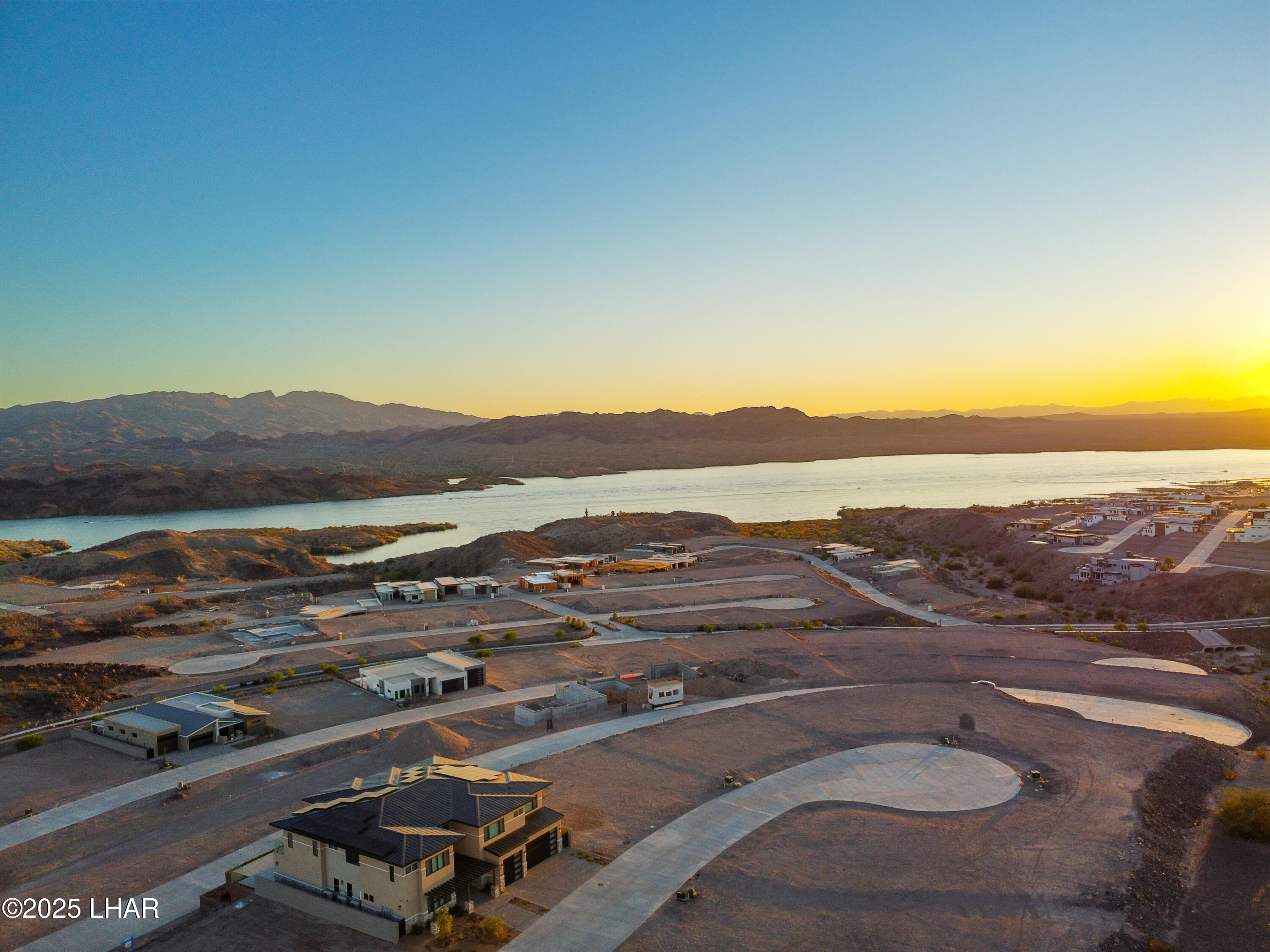 2416 Sunset Rdg Ct W