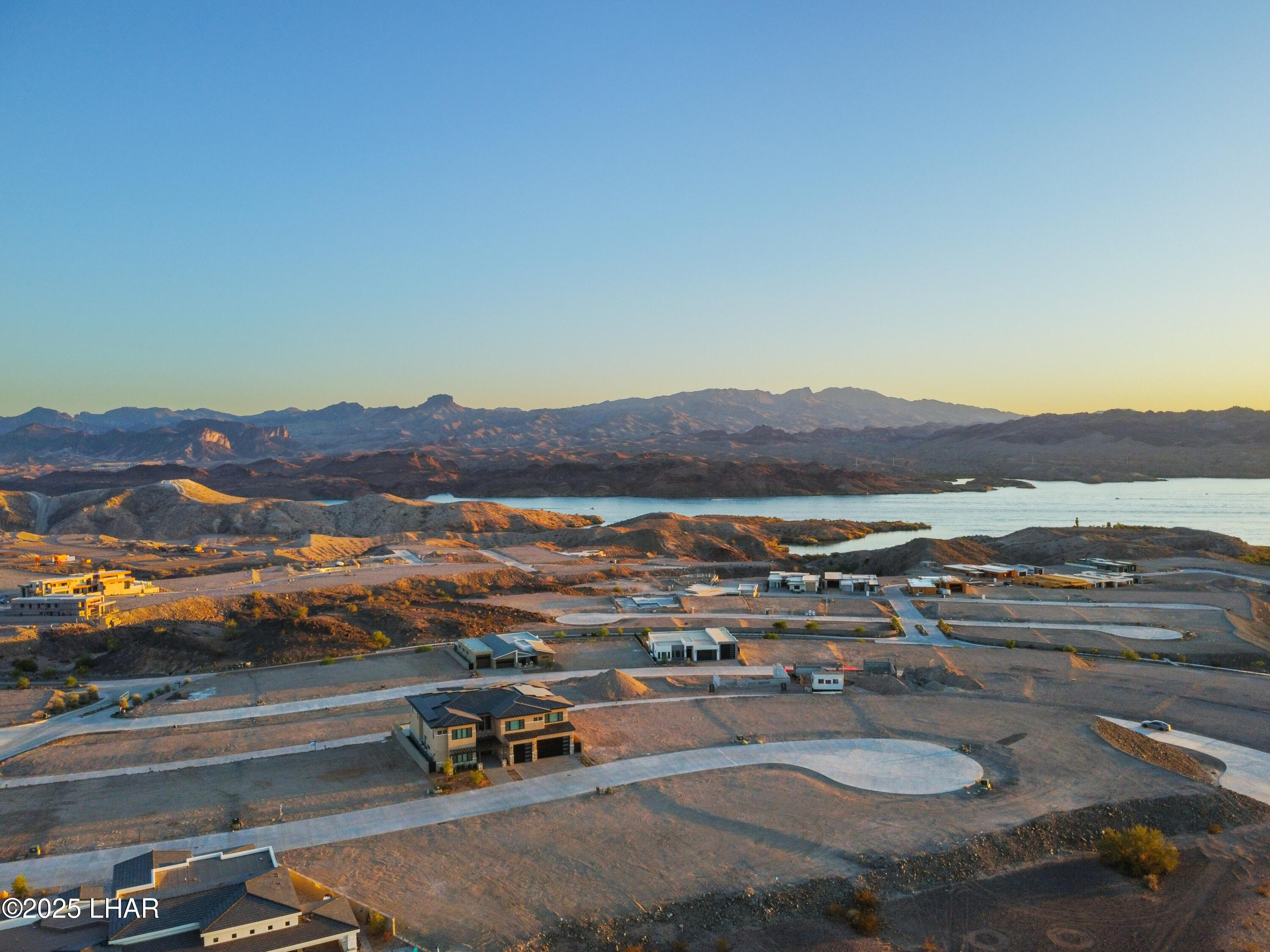 2418 Sunset Rdg Ct W