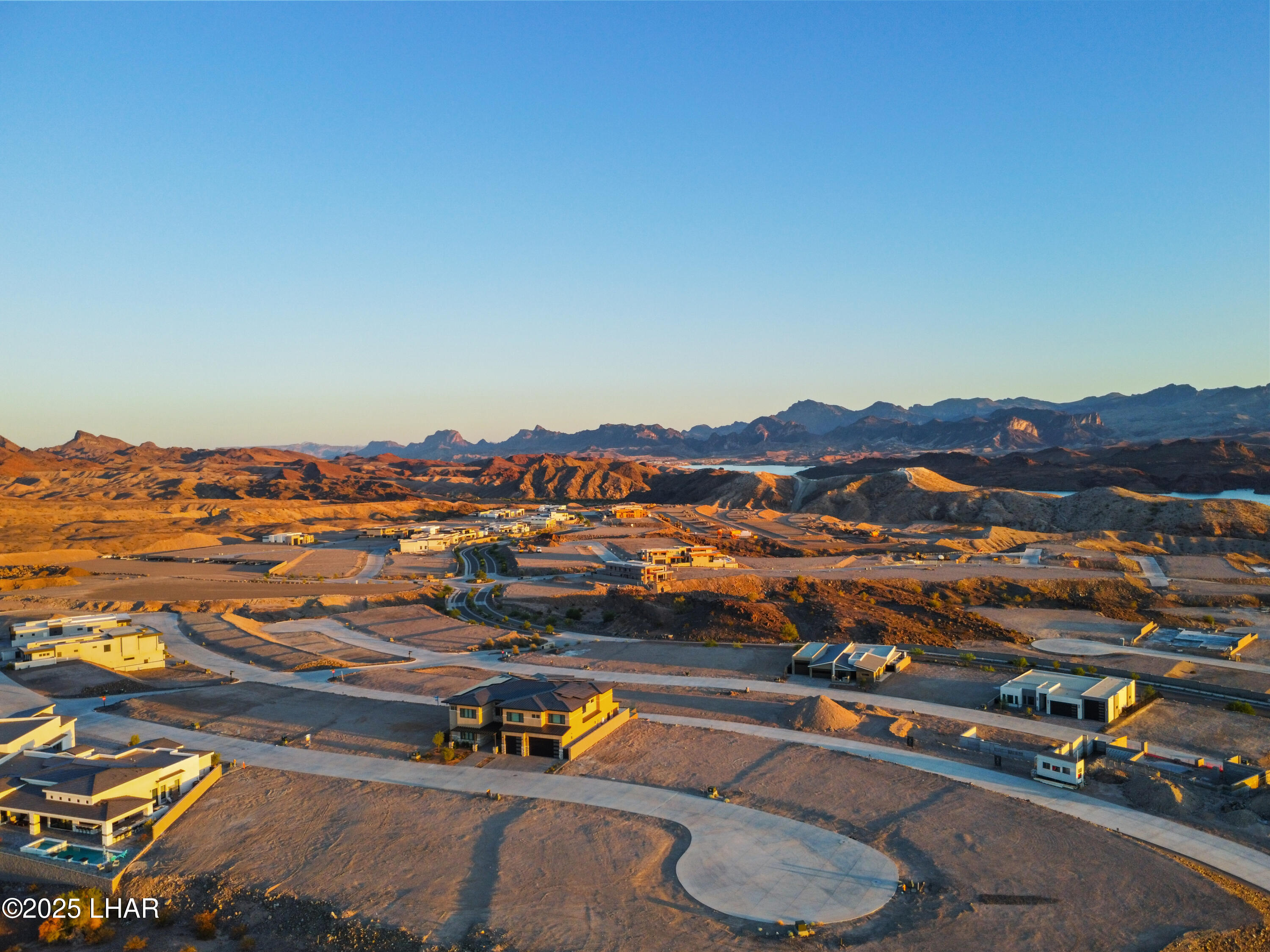 2418 Sunset Rdg Ct W