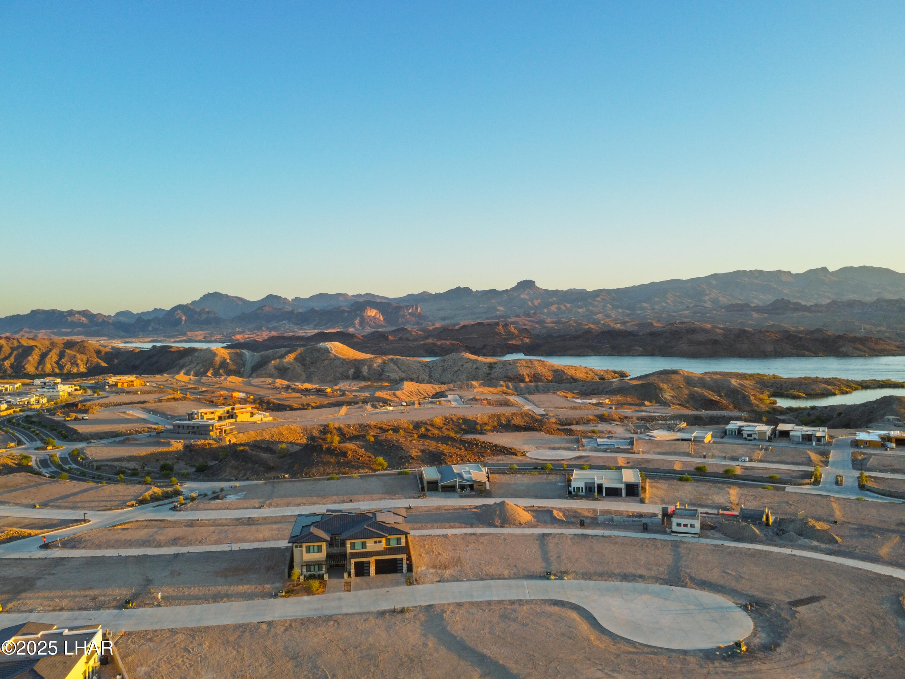 2418 Sunset Rdg Ct W