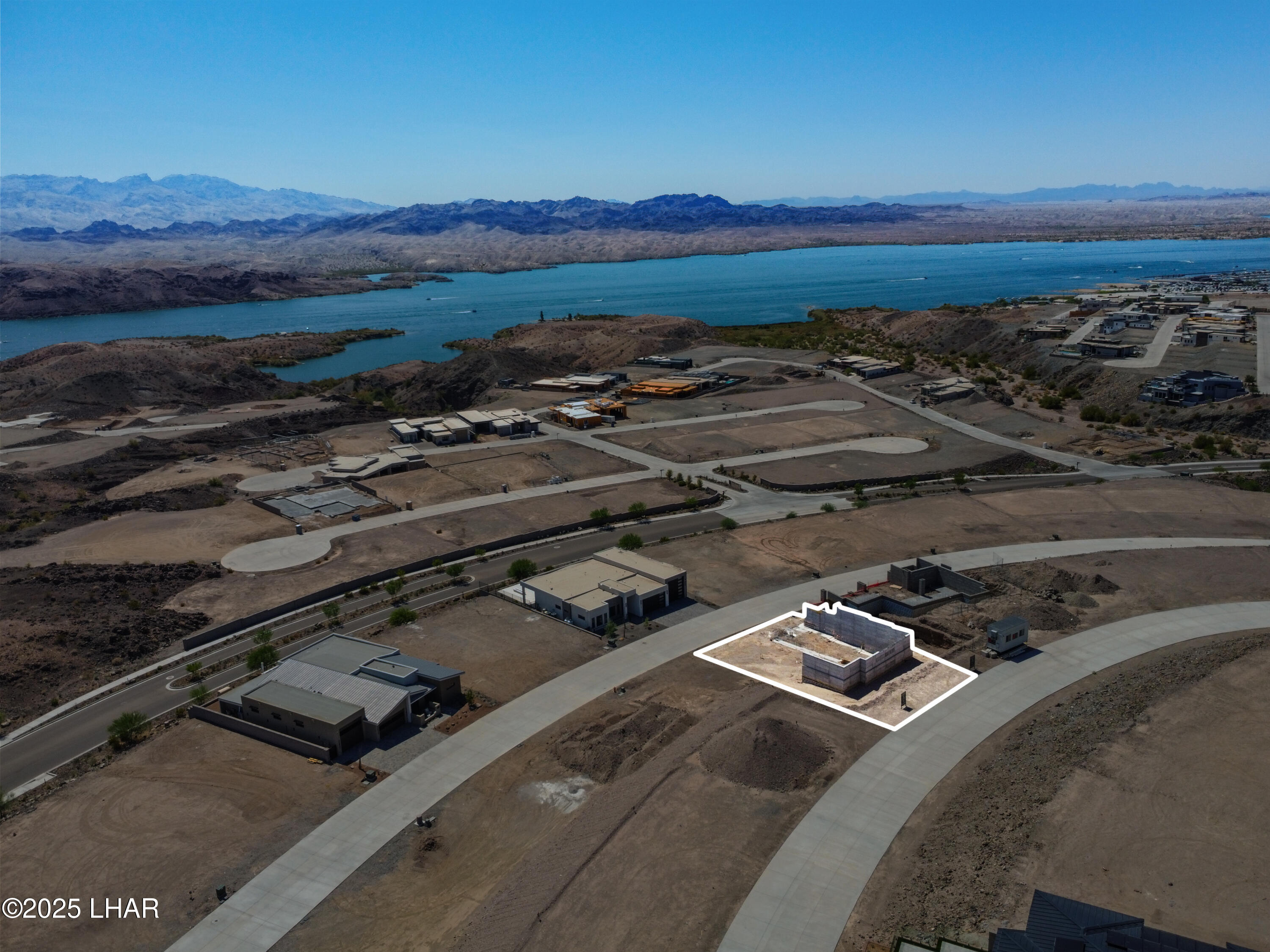 2404 Desert Rdg Ct W