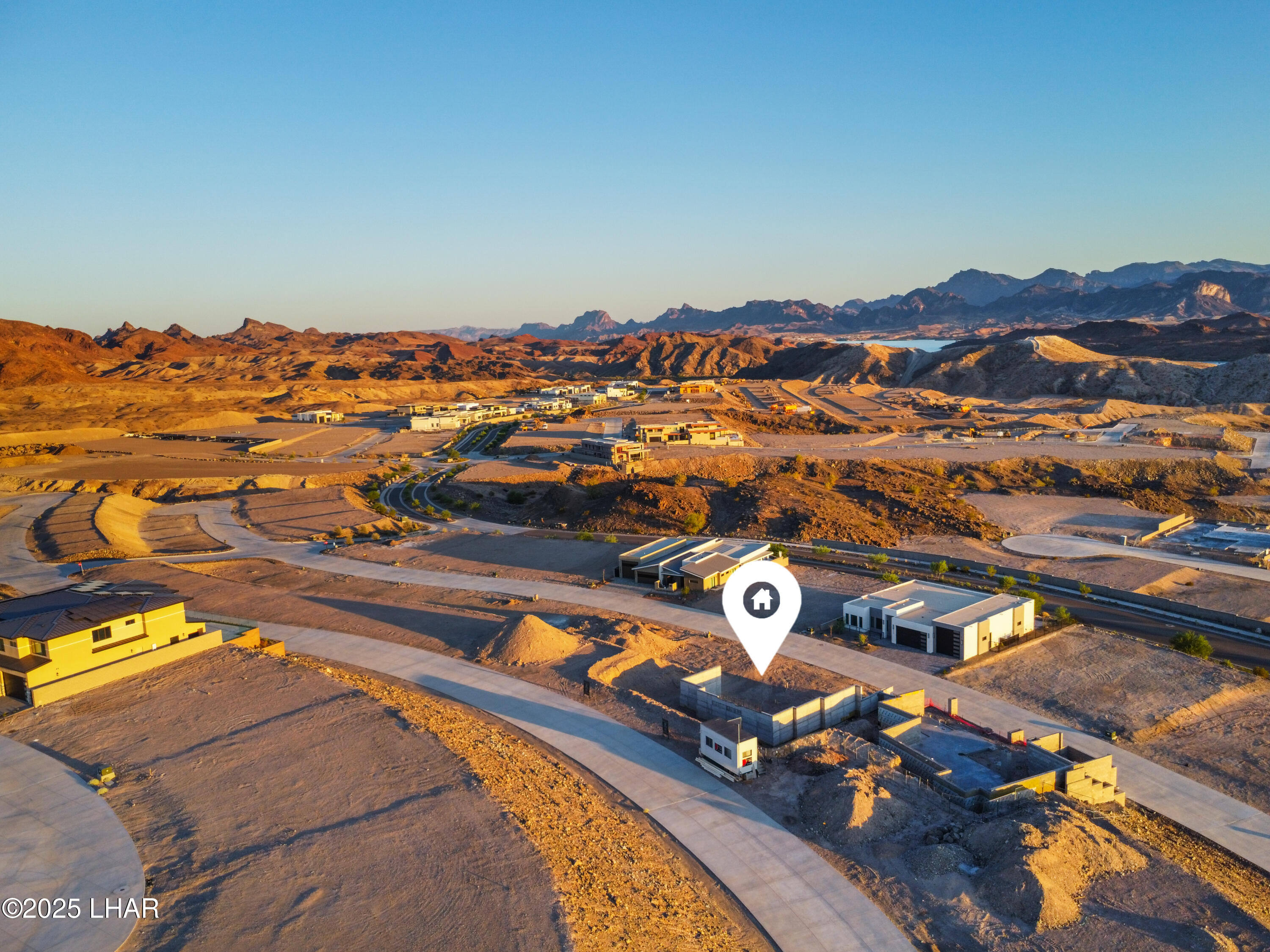 2404 Desert Rdg Ct W