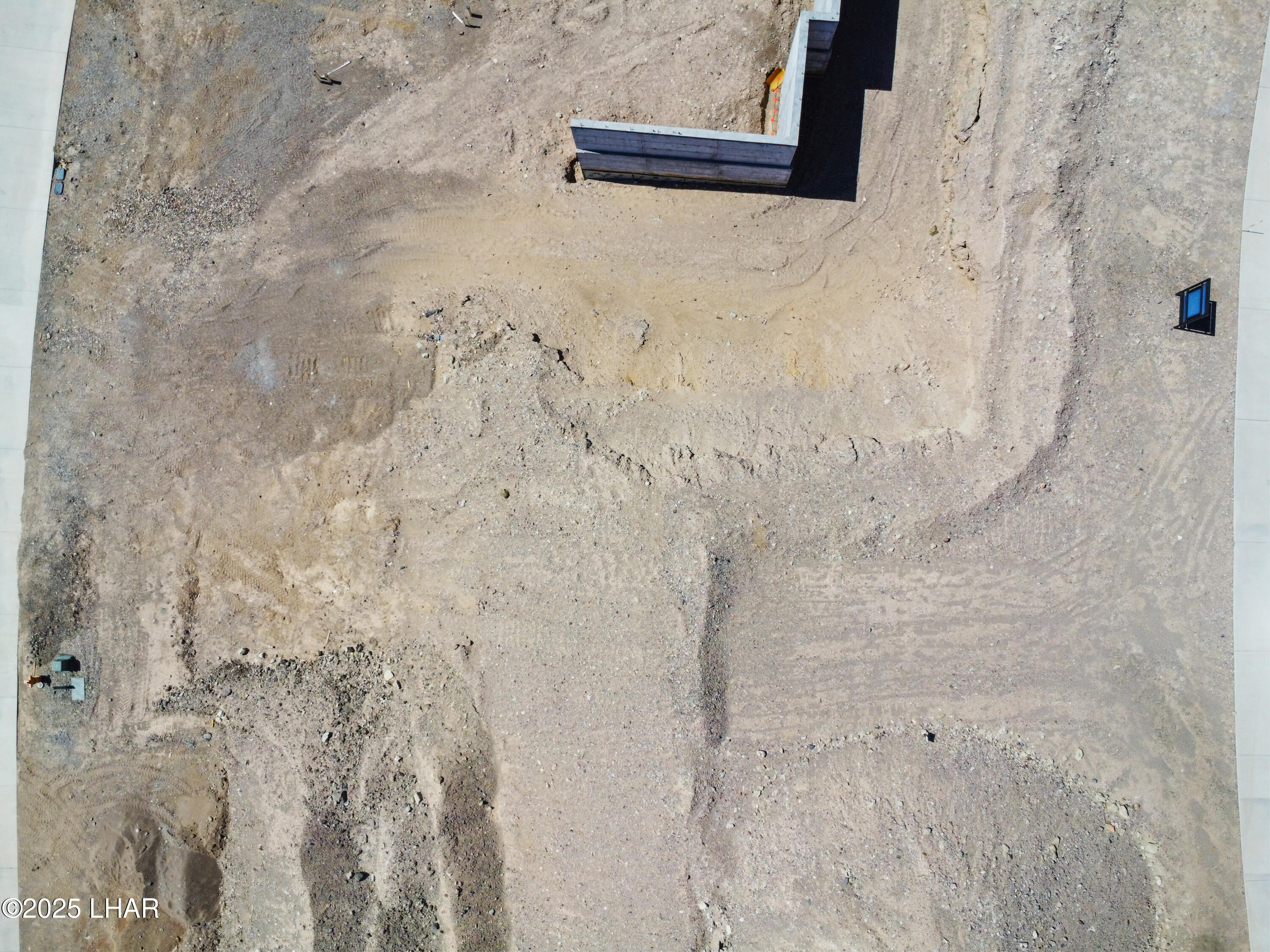 2408 Desert Rdg Ct W