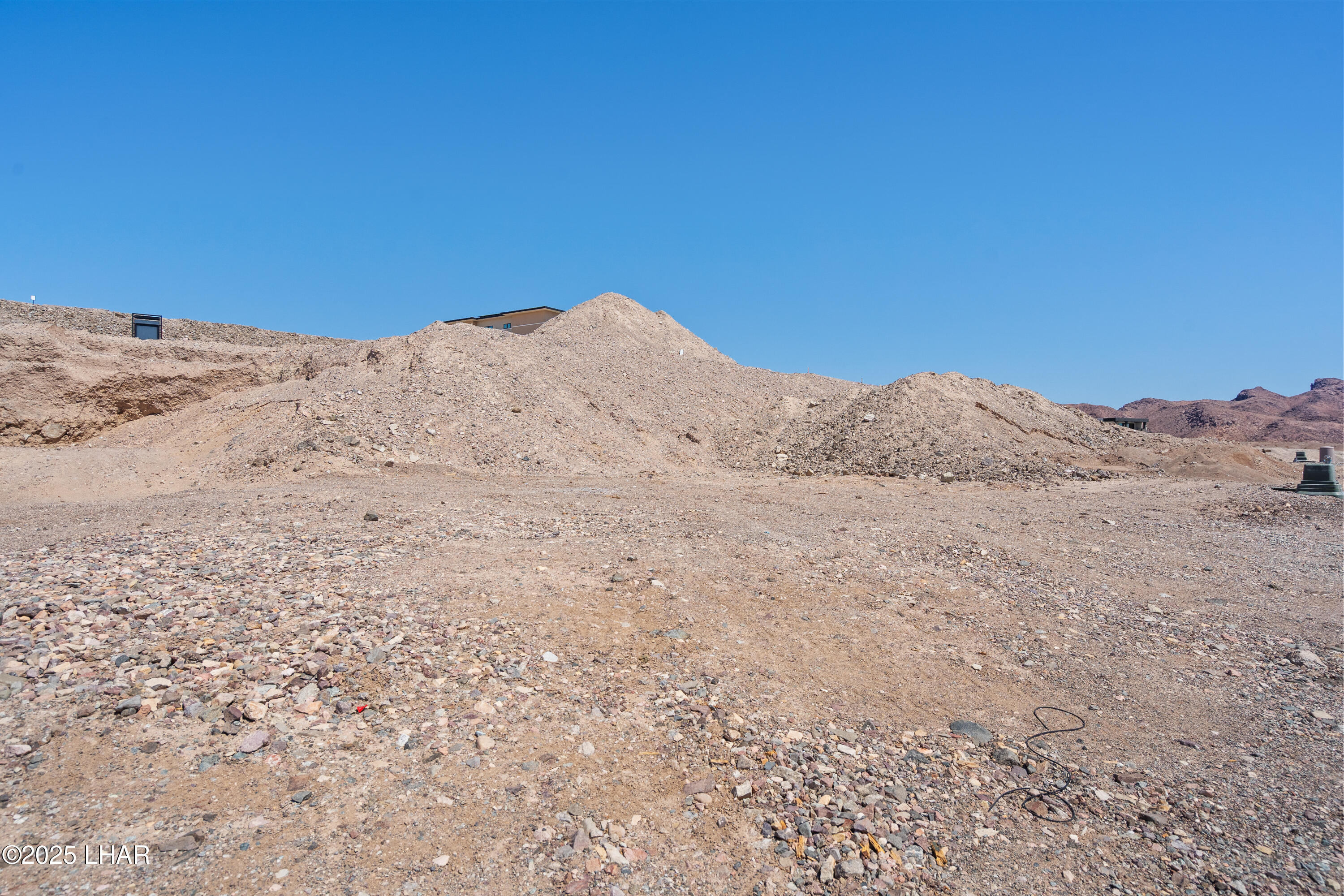 2408 Desert Rdg Ct W