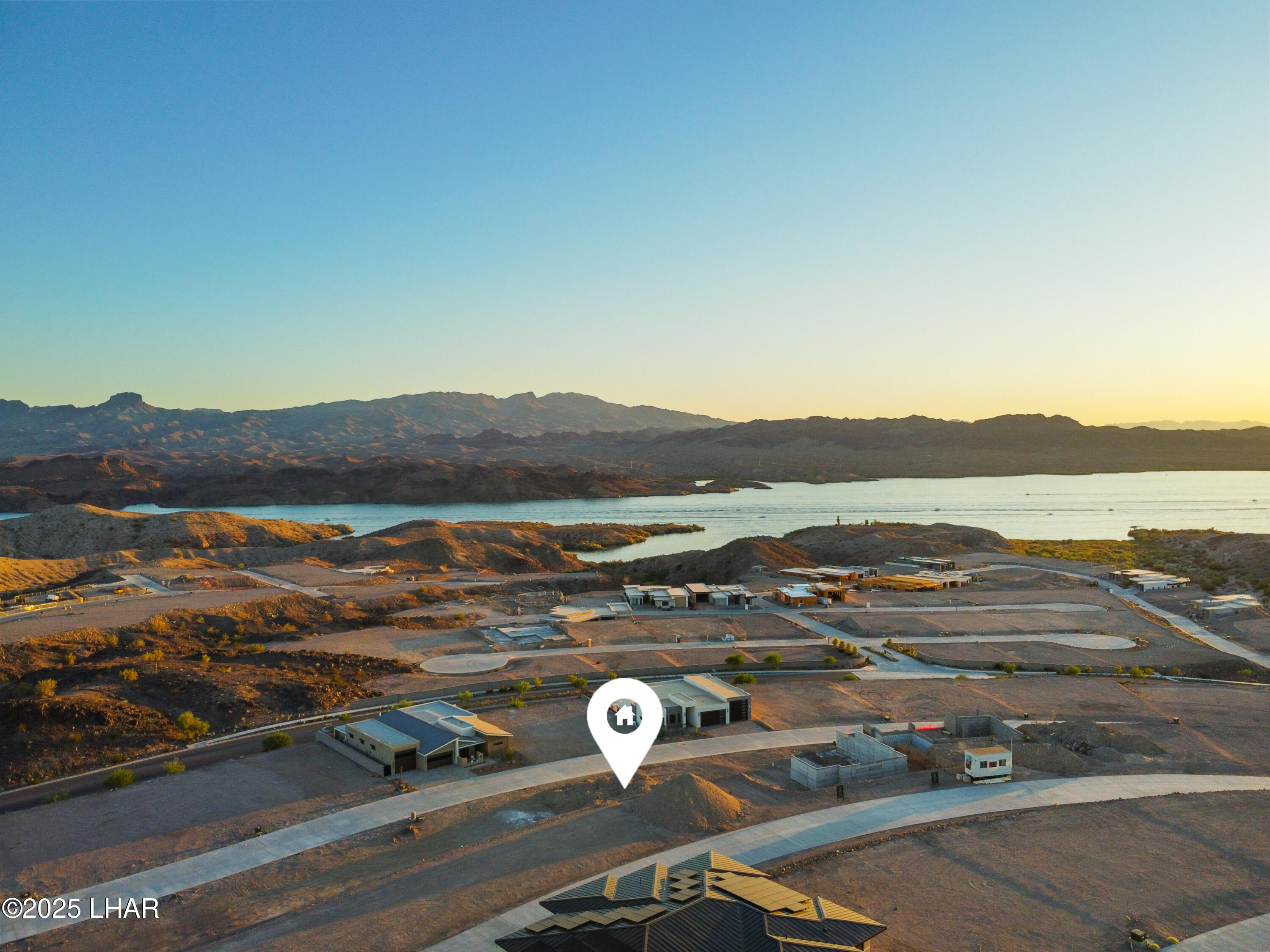 2412 Desert Rdg Ct W