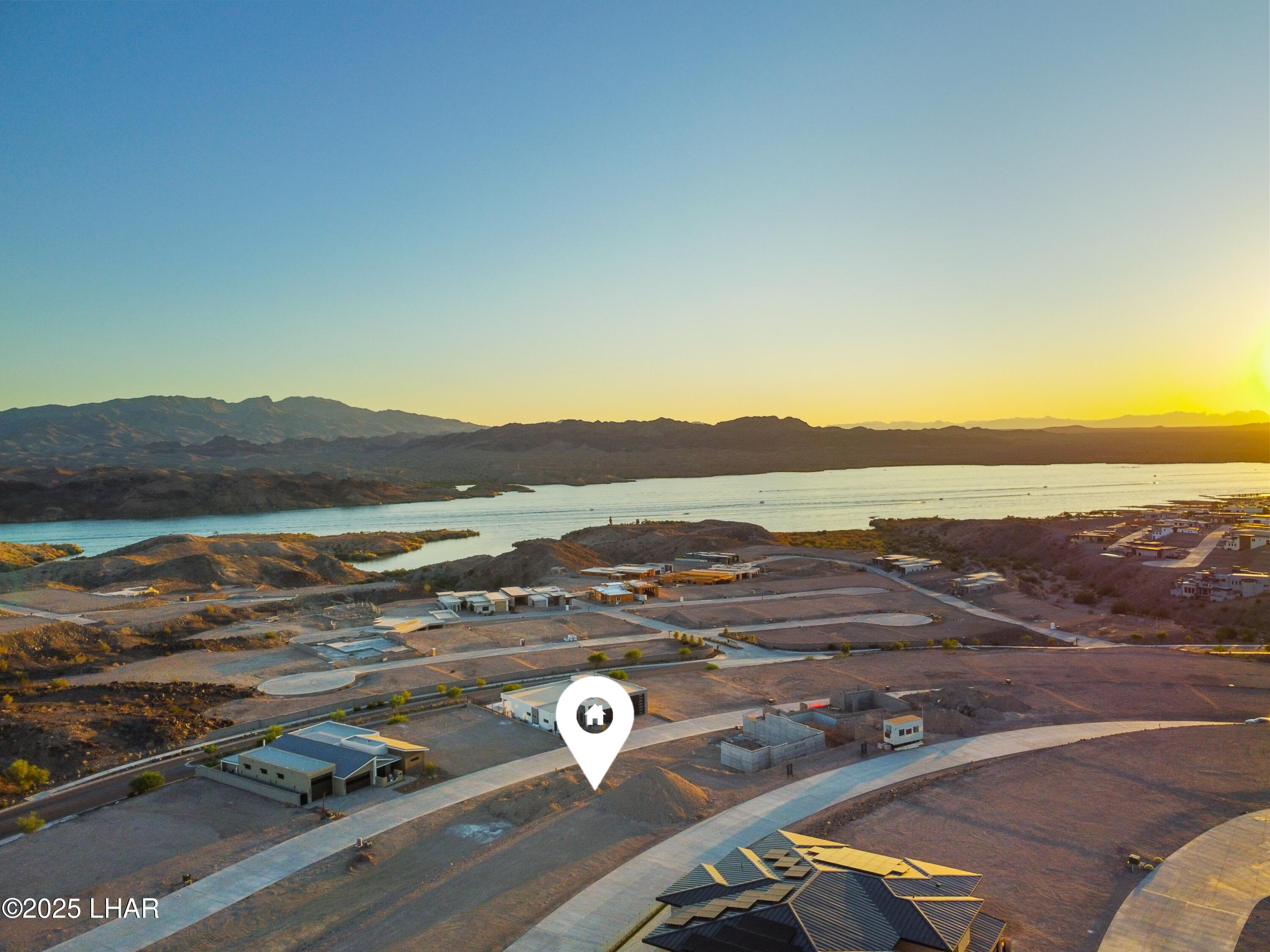 2412 Desert Rdg Ct W