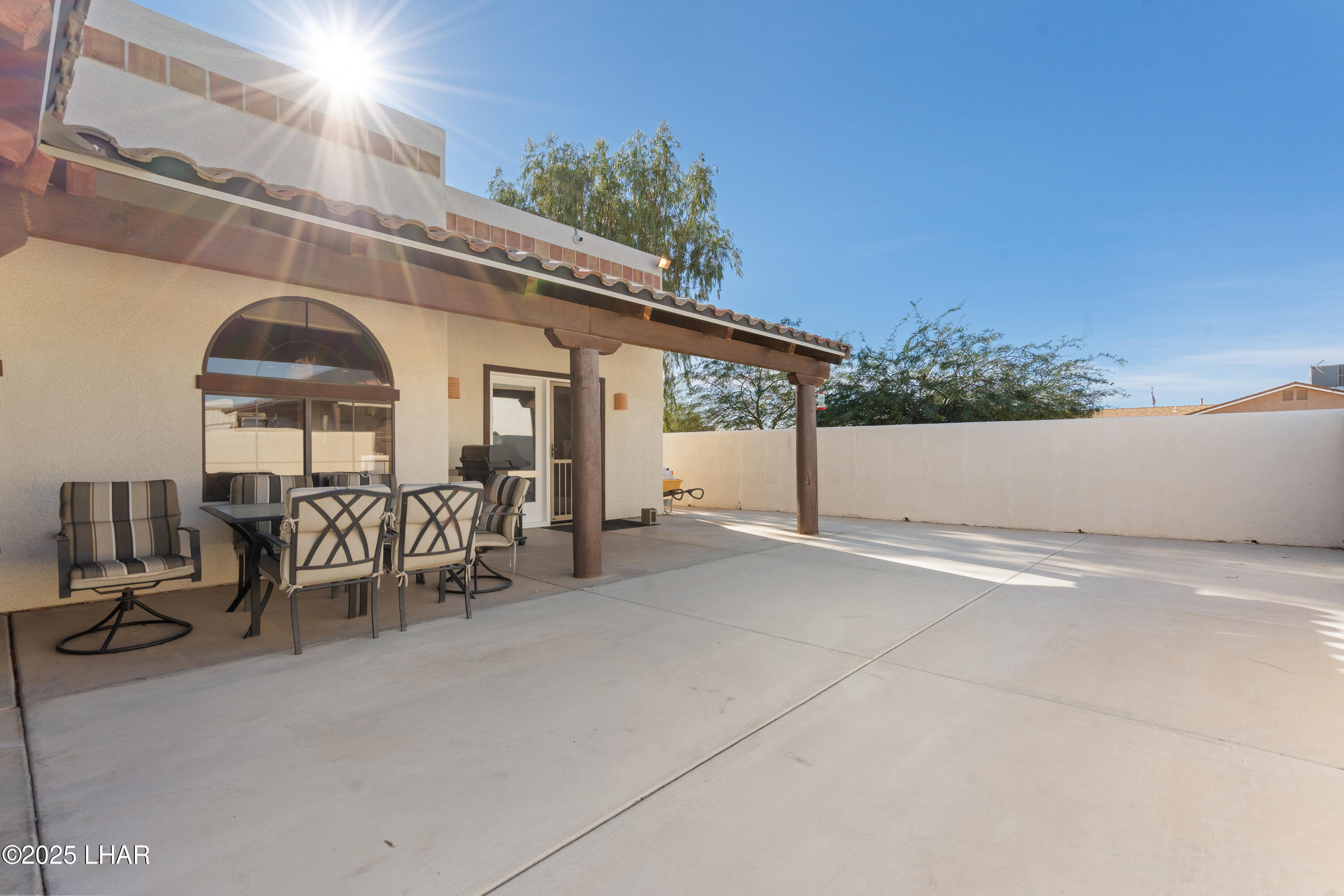 5209 E Concho Bay
