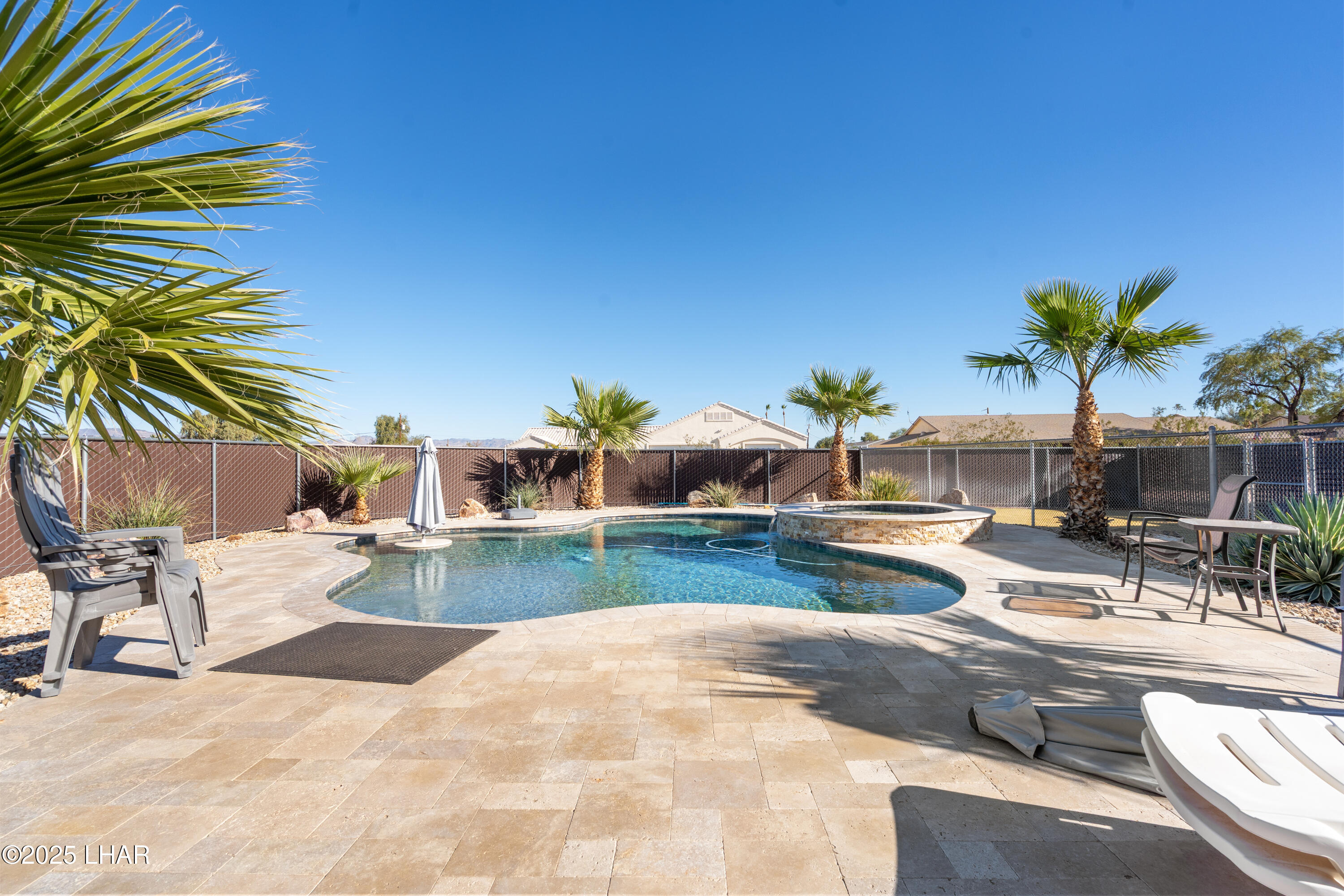 5209 E Concho Bay