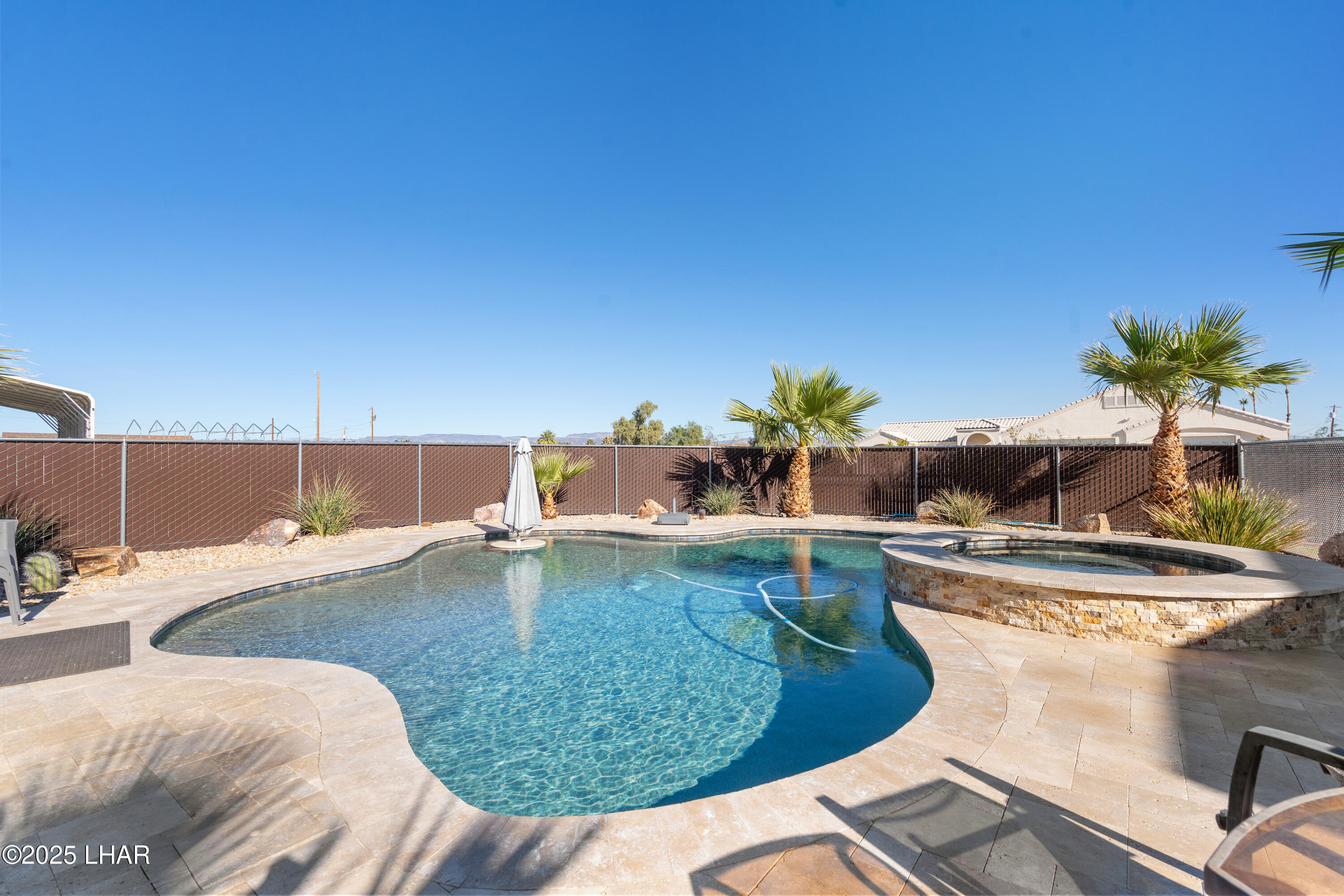 5209 E Concho Bay