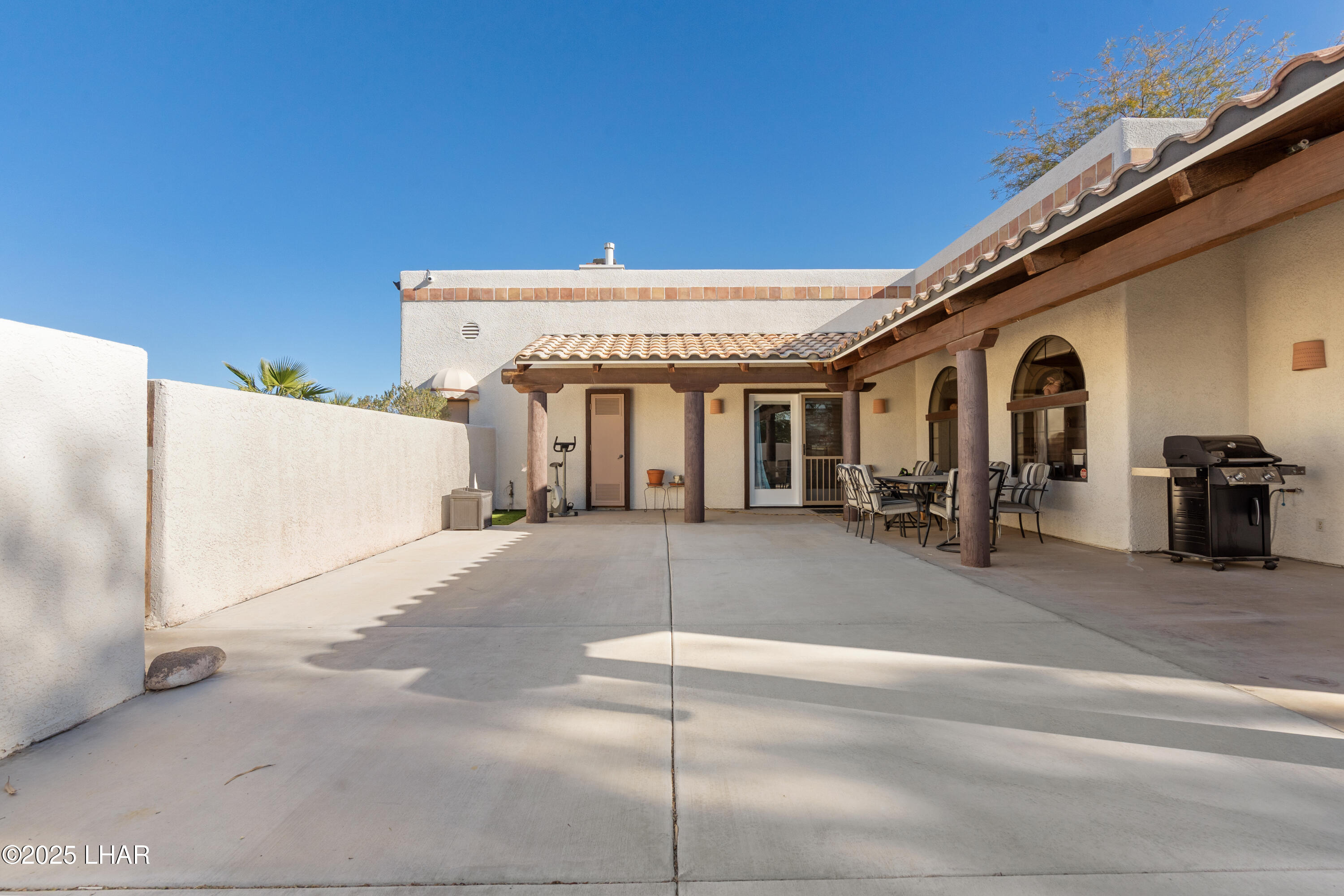 5209 E Concho Bay