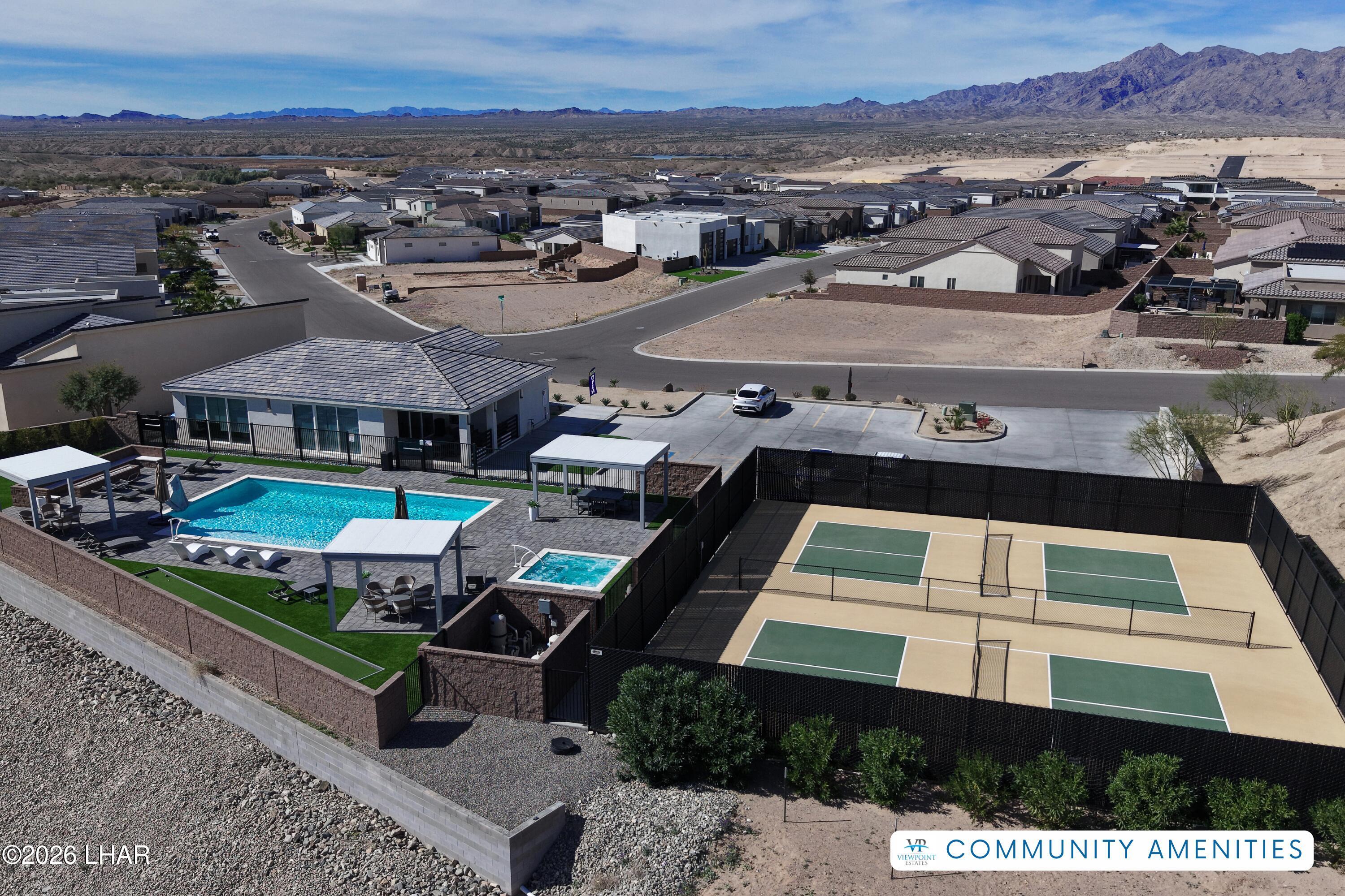 4720/4722 N Pleasant Ave