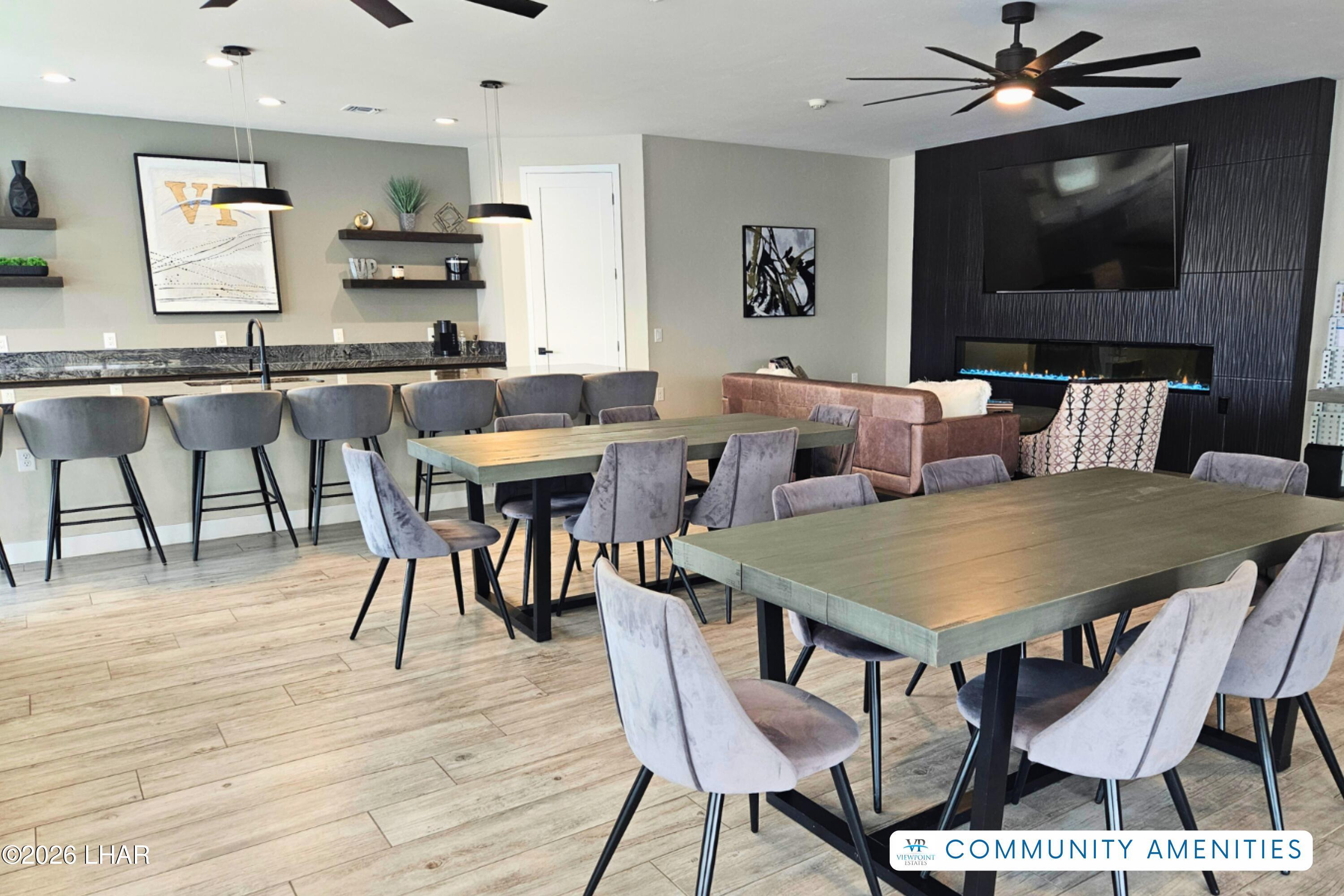 4720/4722 N Pleasant Ave