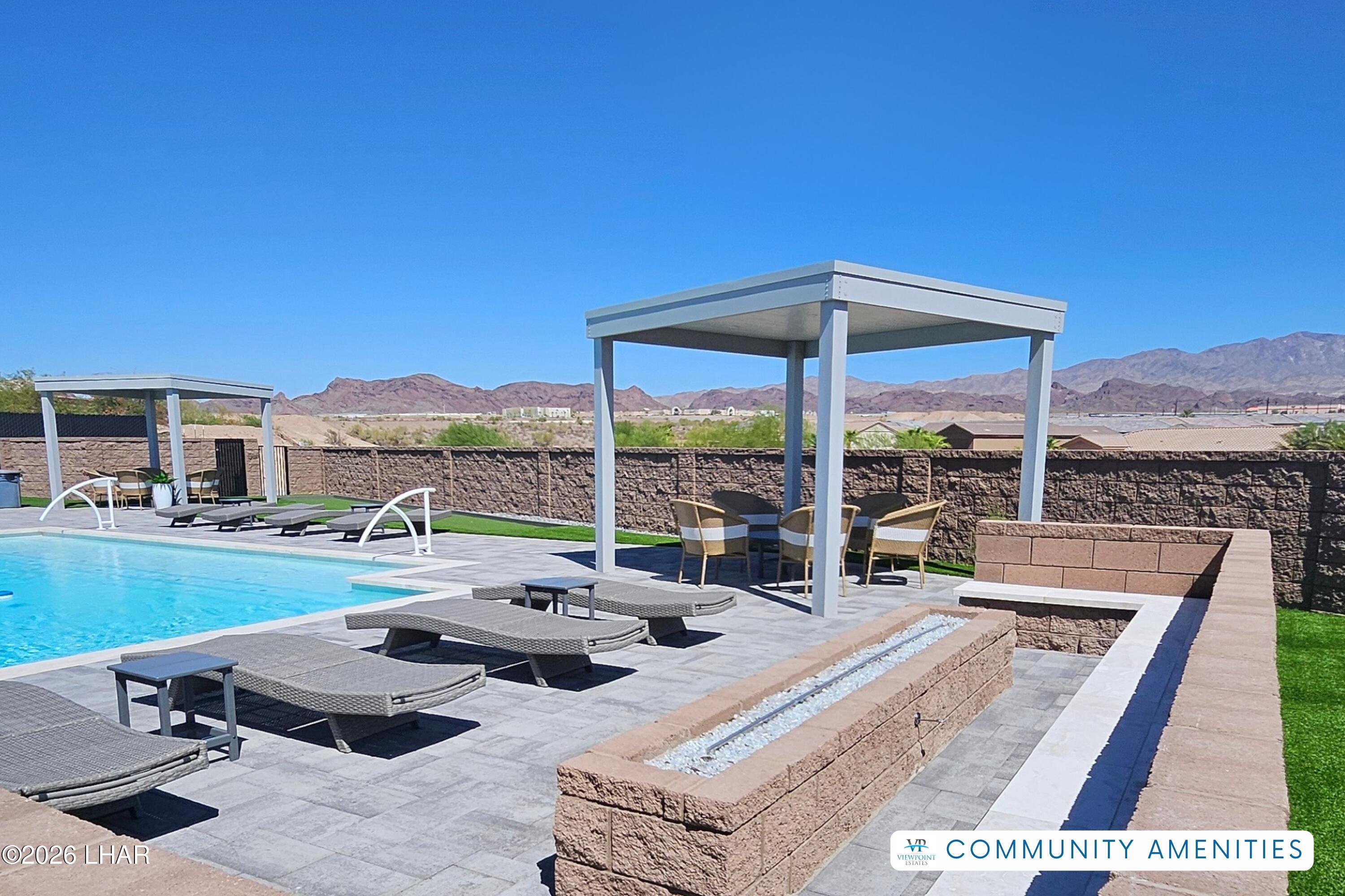 4720/4722 N Pleasant Ave