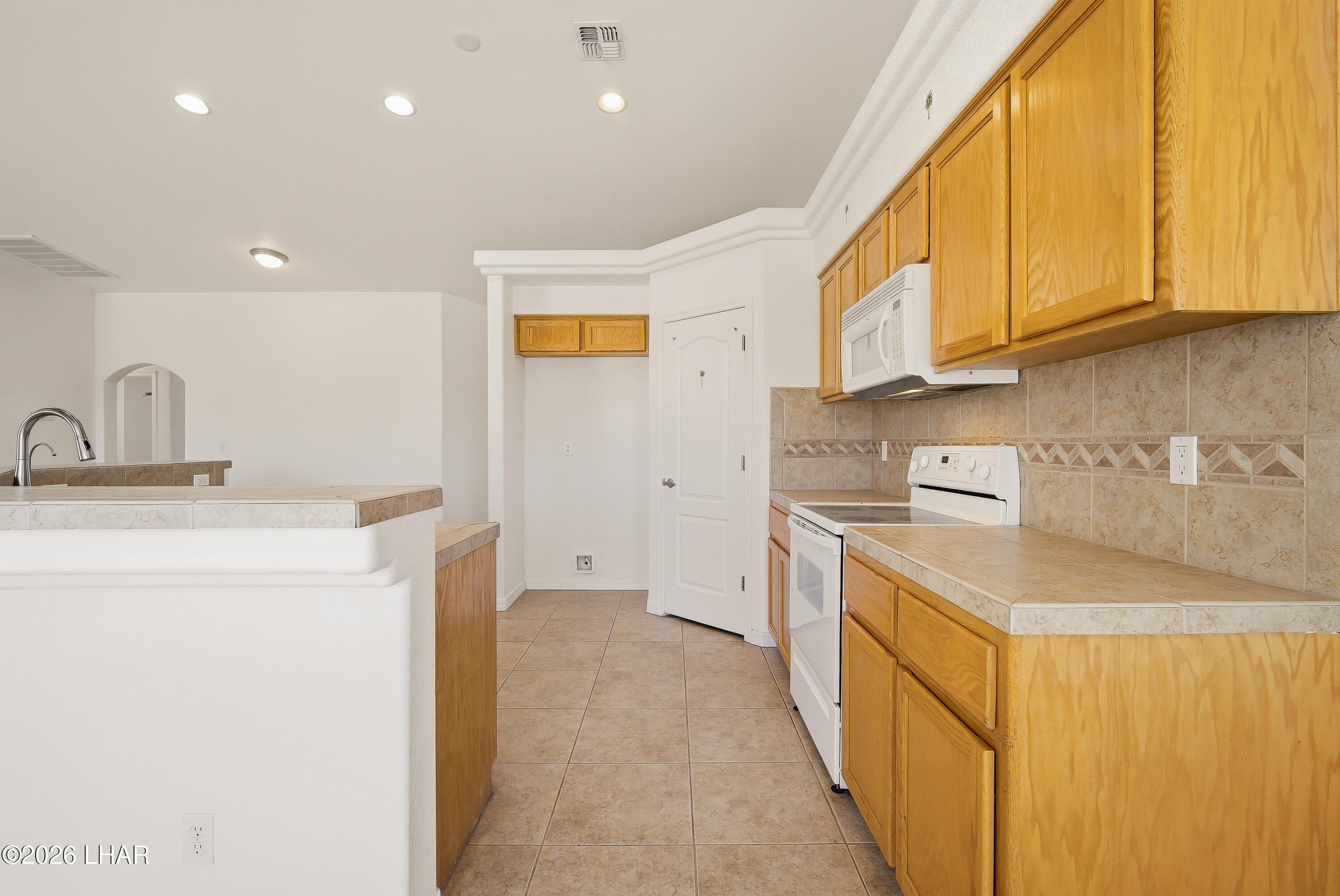 3316 Thundercloud Dr