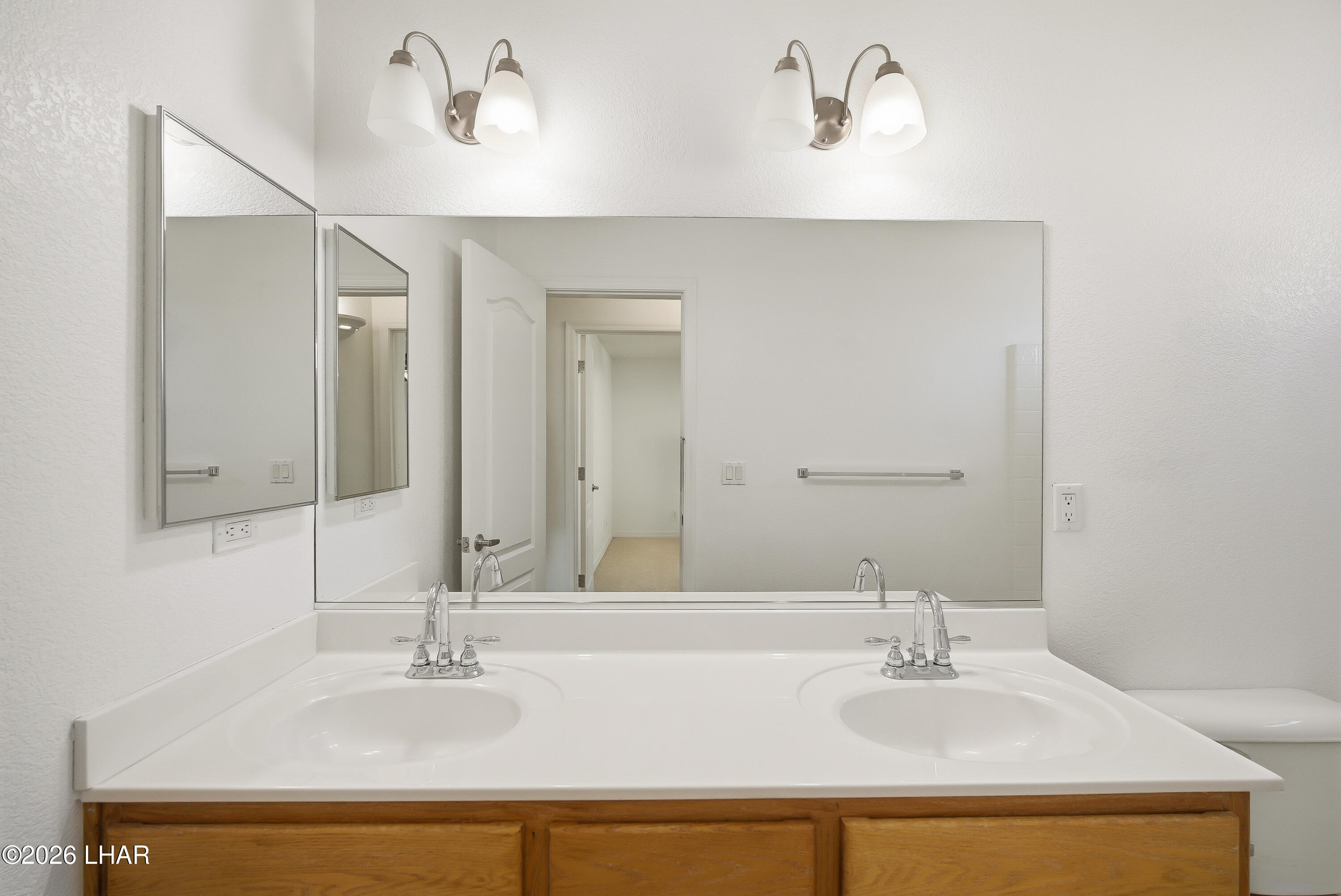 3316 Thundercloud Dr