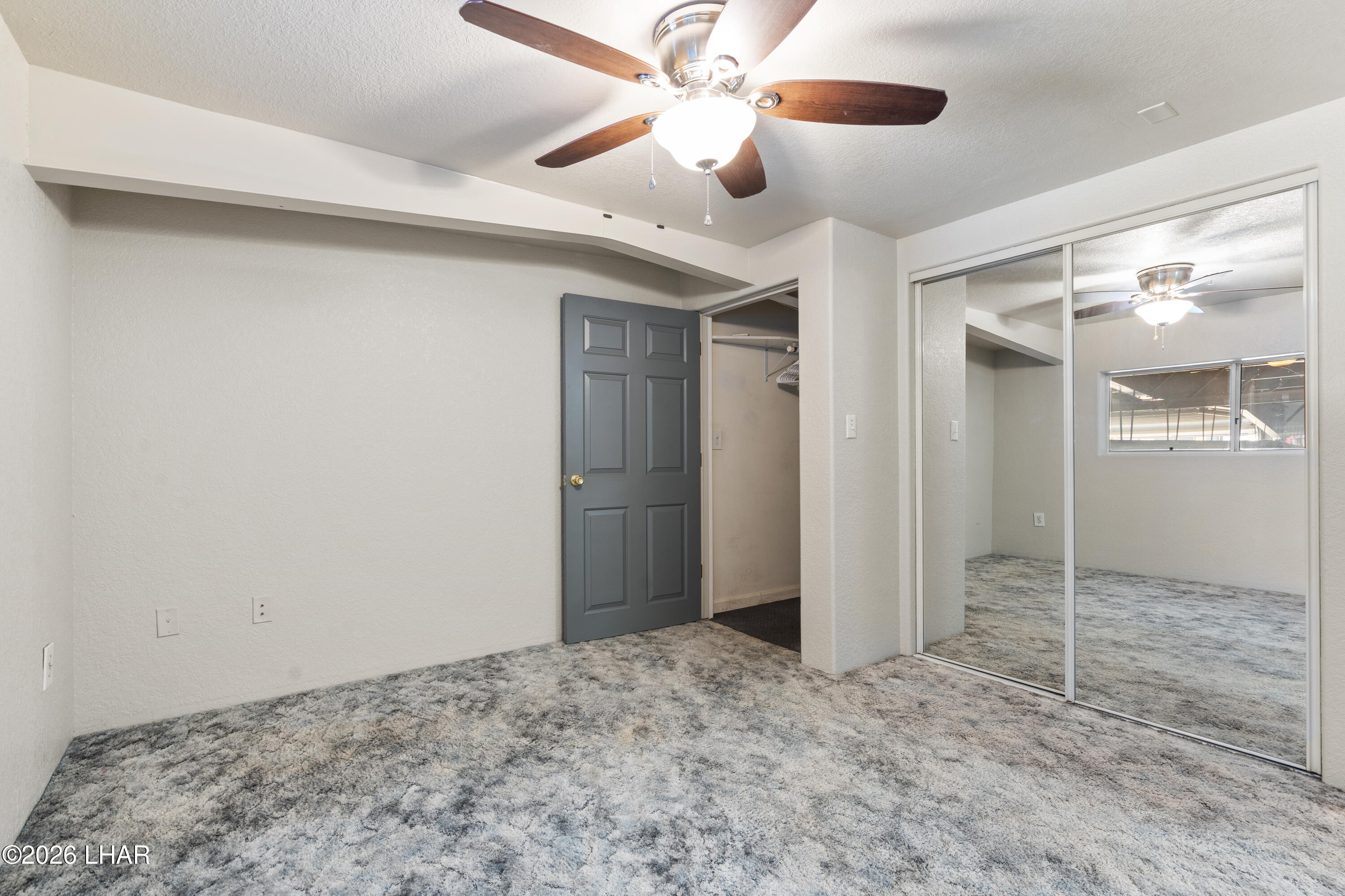 1600 W Acoma Blvd W 43