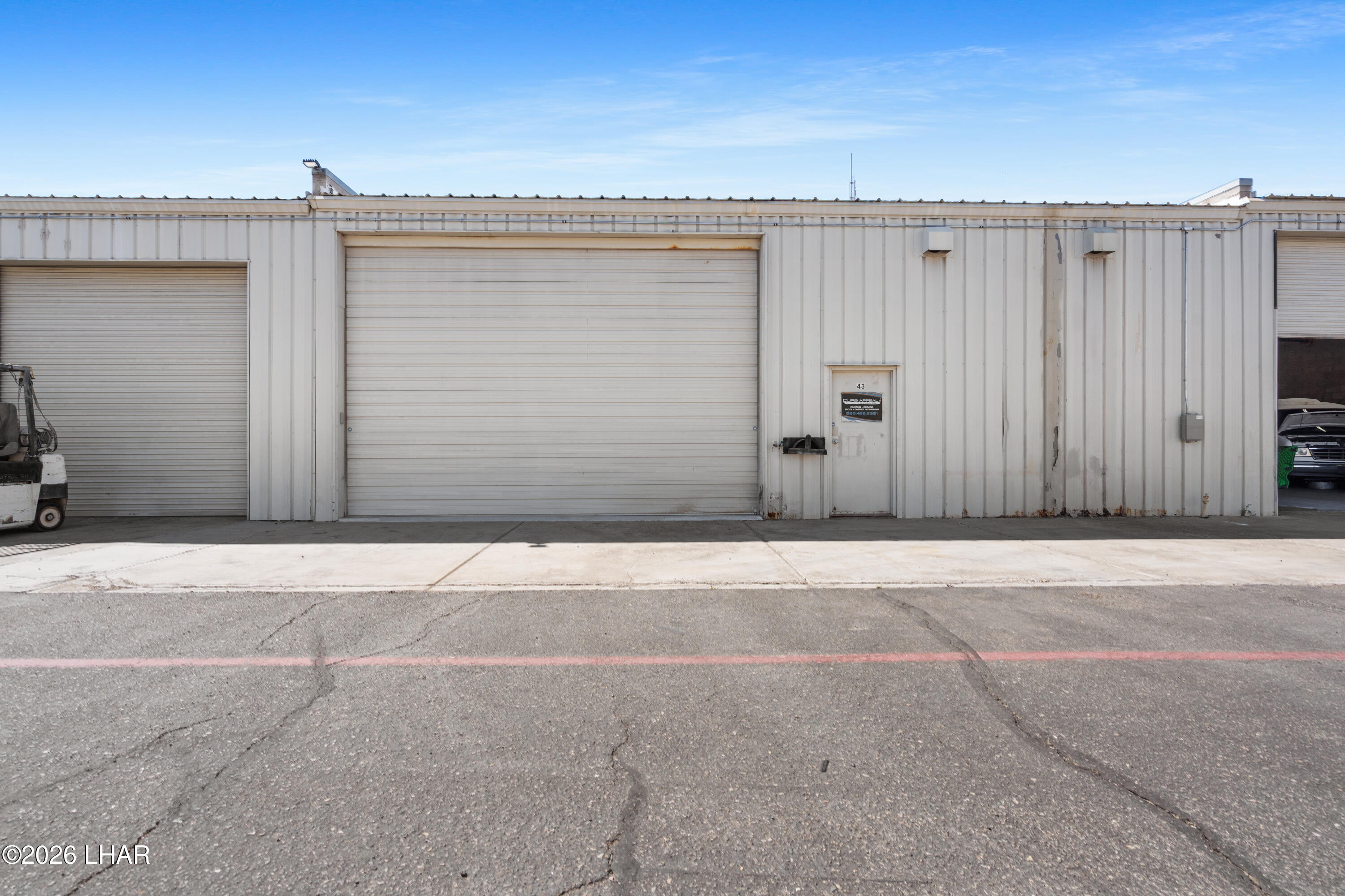 1600 W Acoma Blvd W 43