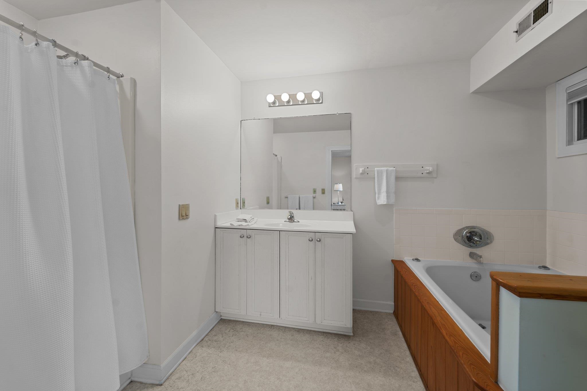 1118 Hatteras Court Unit: Lot 647