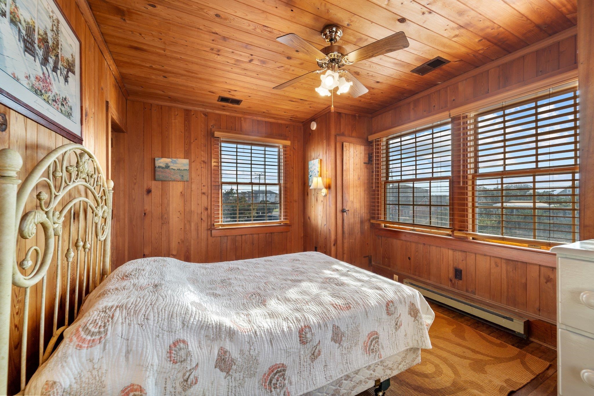 1829 N Virginia Dare Trail Unit: Lot: 5 & Pt